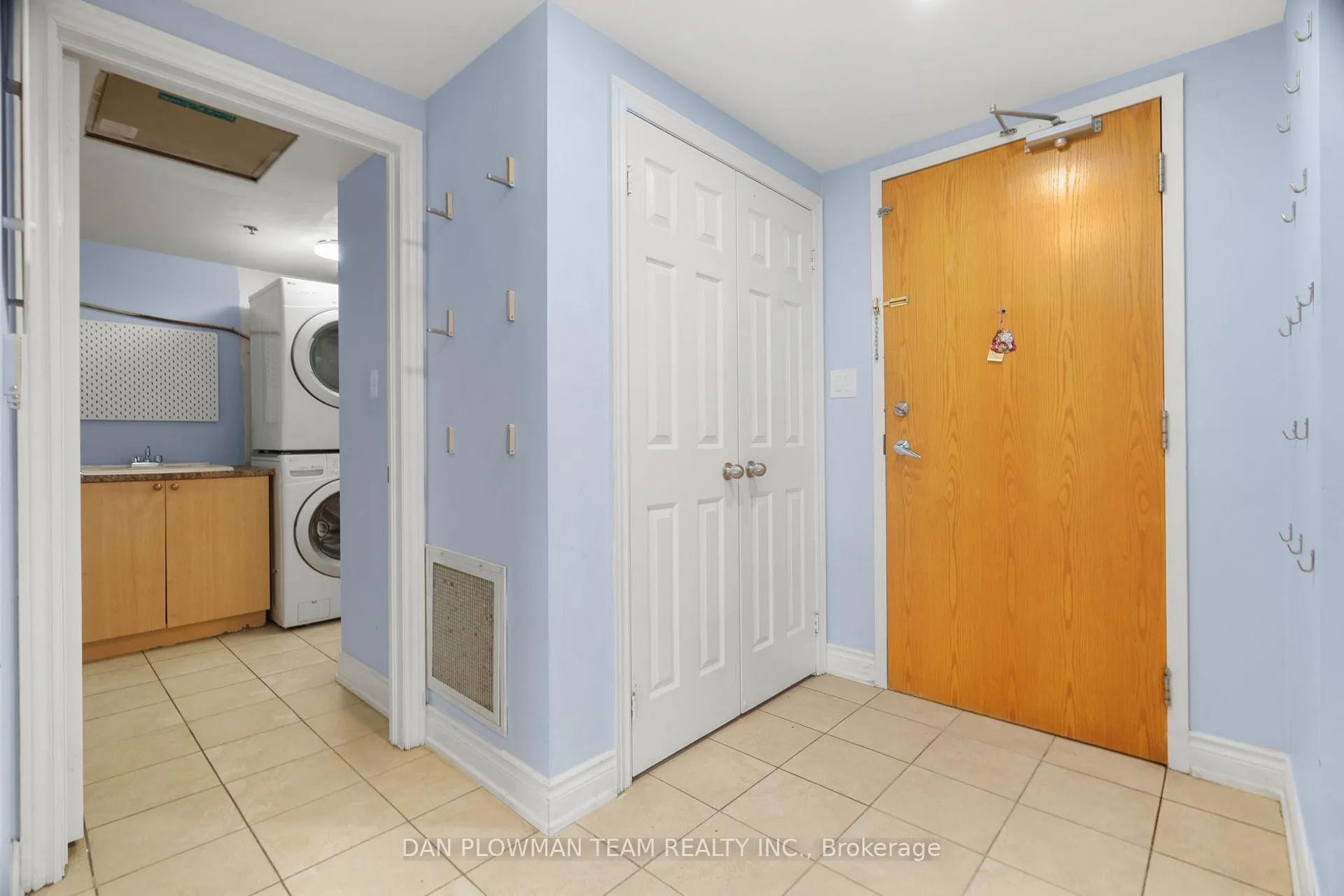 Photo 3 of Unit 201, 7428 Markham Road, Markham, Middlefield — HOMEH