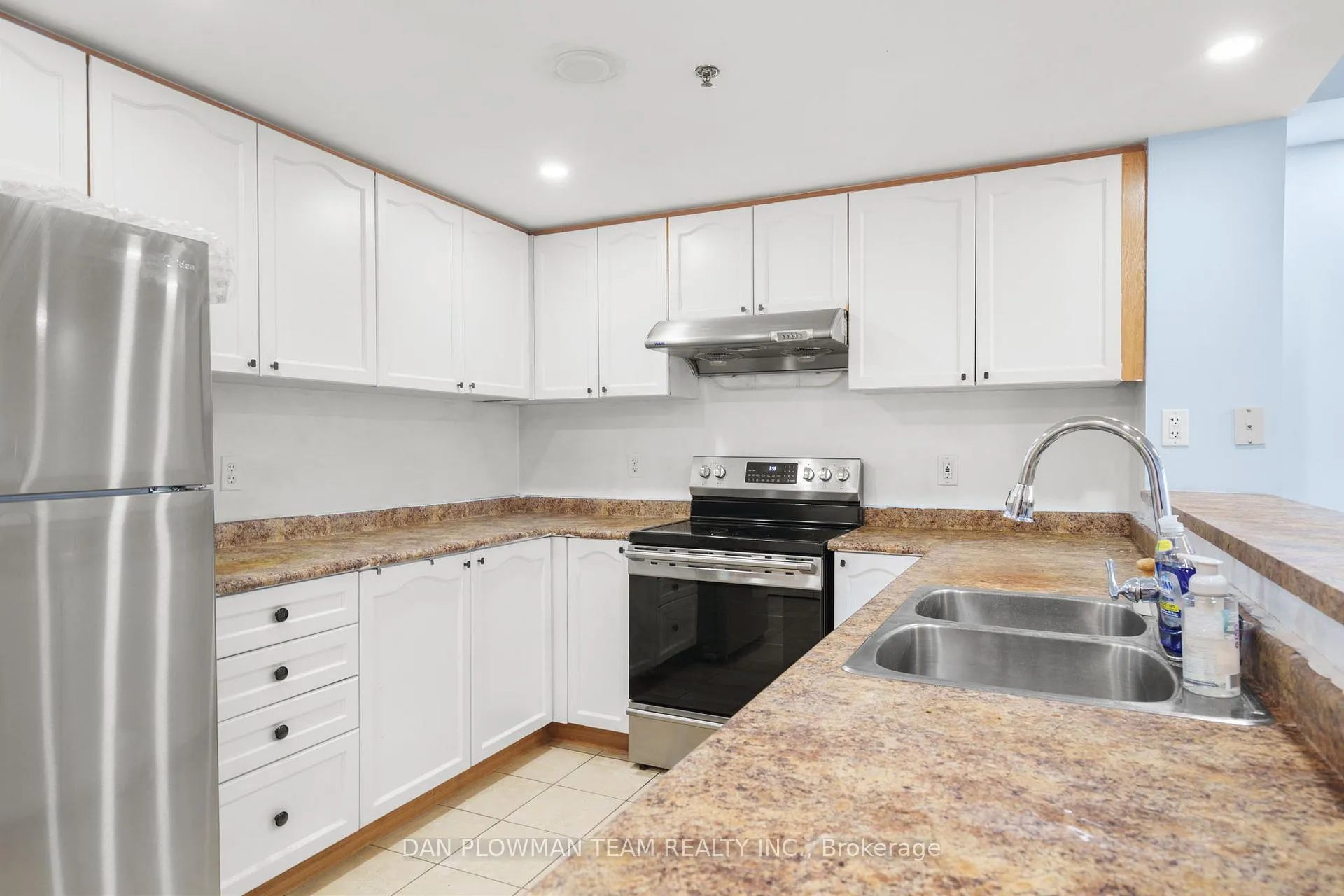 Photo 5 of Unit 201, 7428 Markham Road, Markham, Middlefield — HOMEH