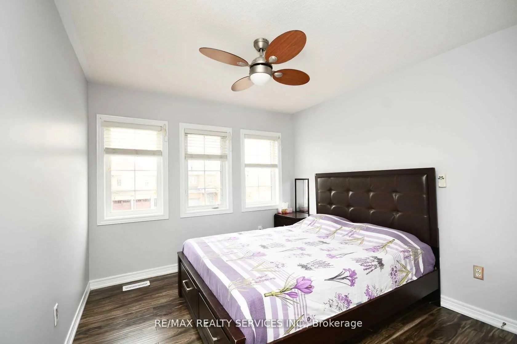 Photo 14 of 17 Eagle Plains (UPPER) Drive, Brampton, Sandringham-Wellington — HOMEH