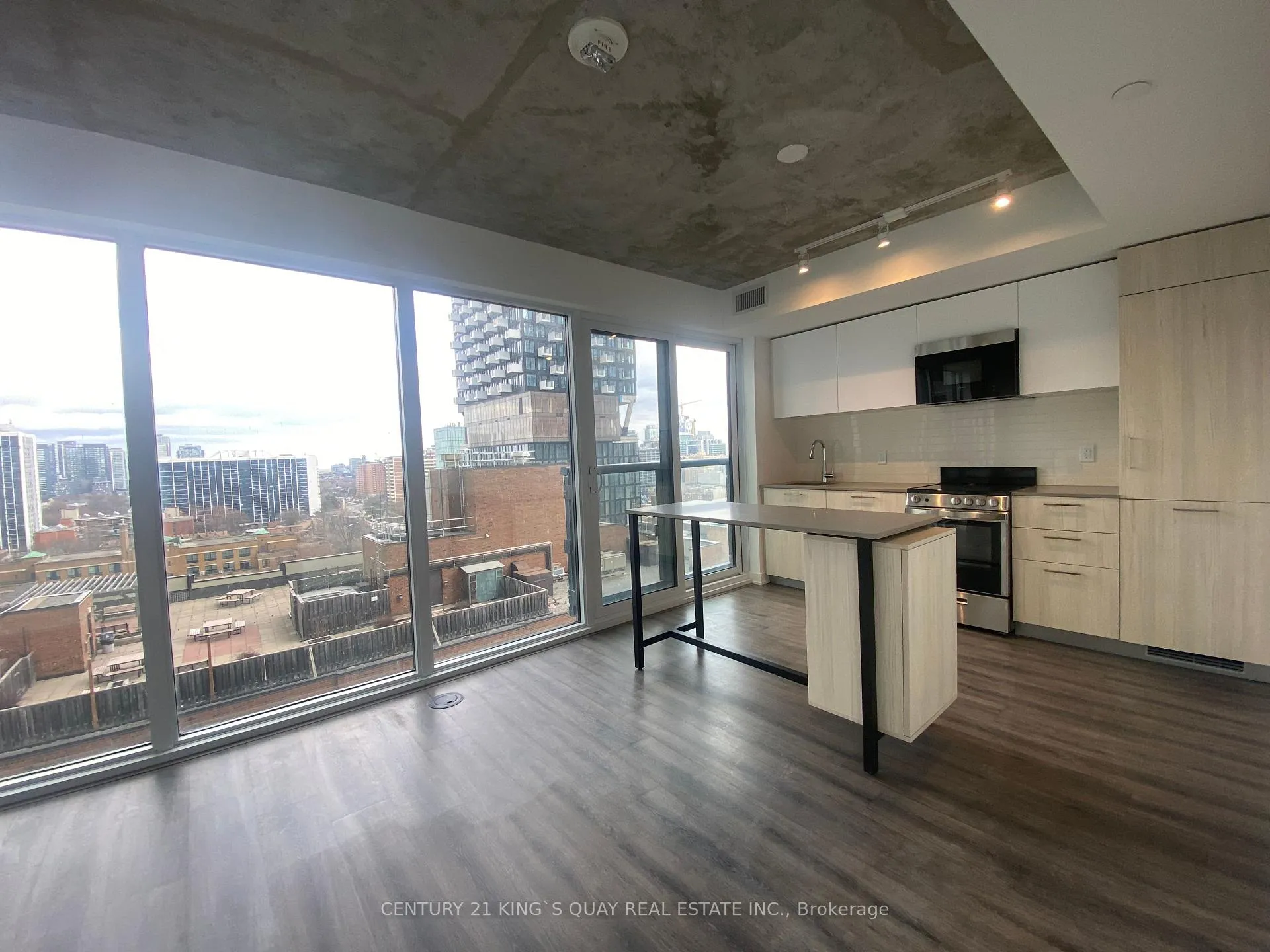 Front of Unit 1309, 65 Mutual Street
