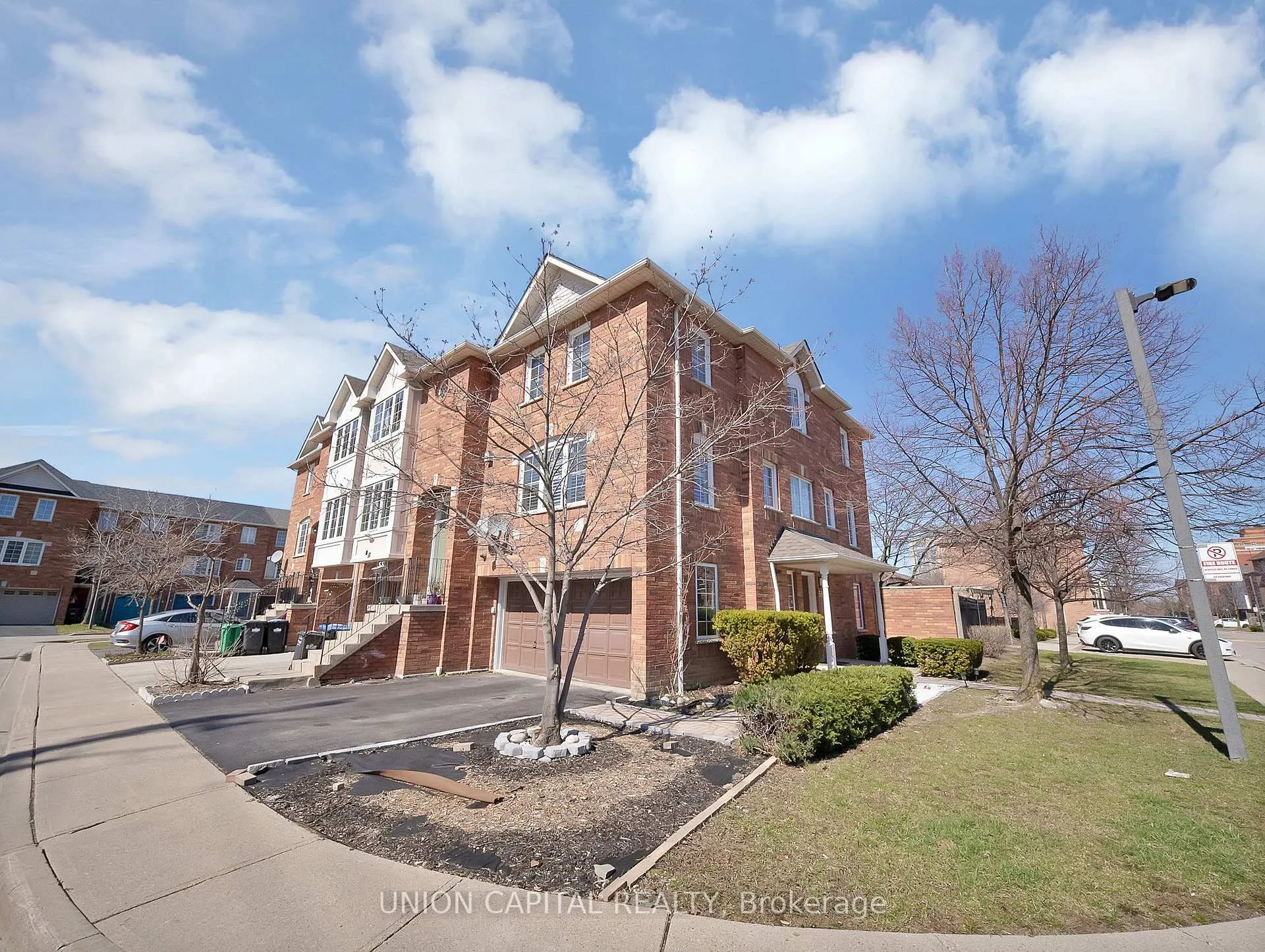 Photo 1 of Unit 59, 80 Acorn Place, Mississauga, Hurontario — HOMEH