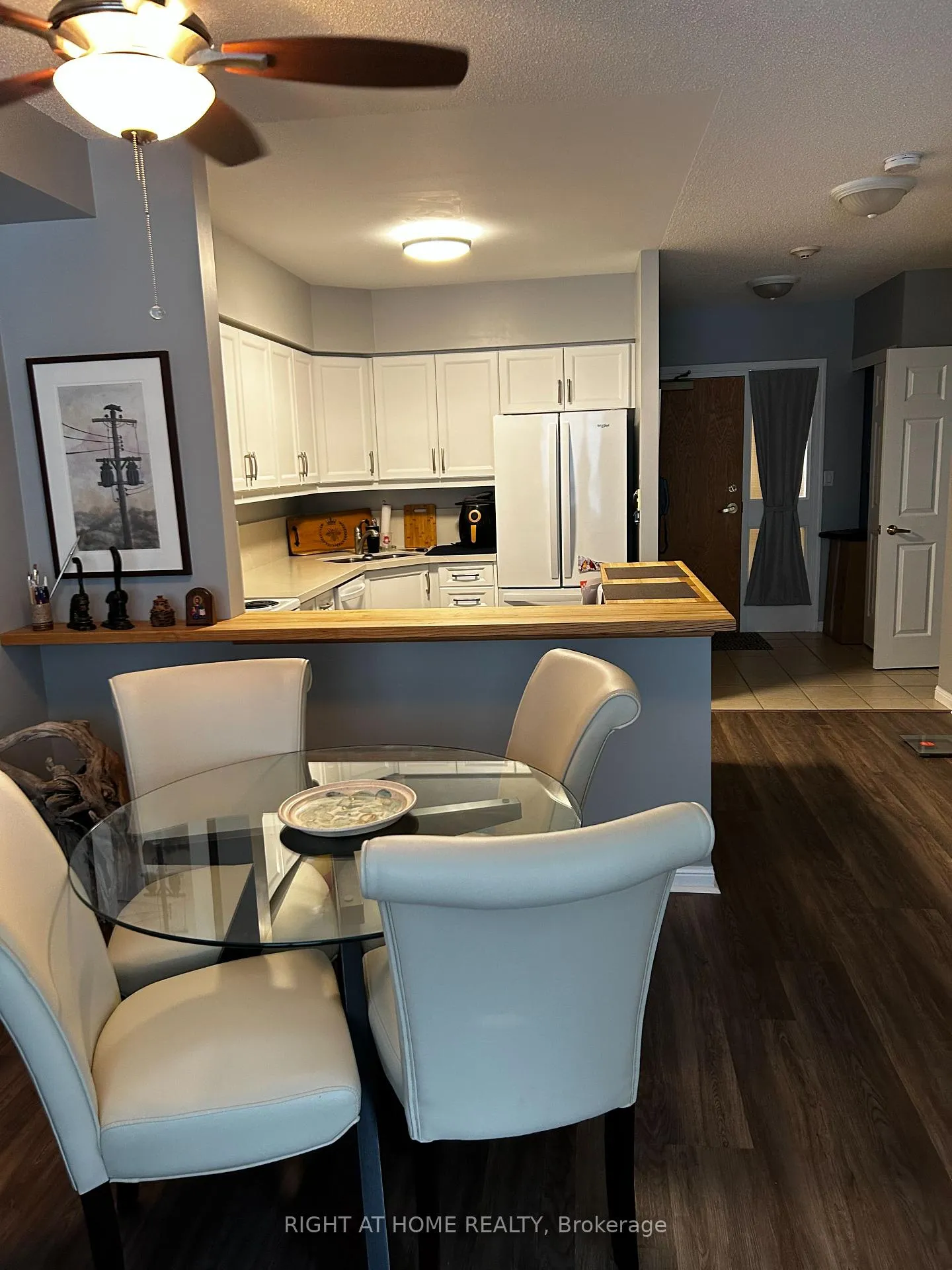 Photo 8 of Unit 203, 90 Dean Avenue, Barrie, Painswick South — HOMEH