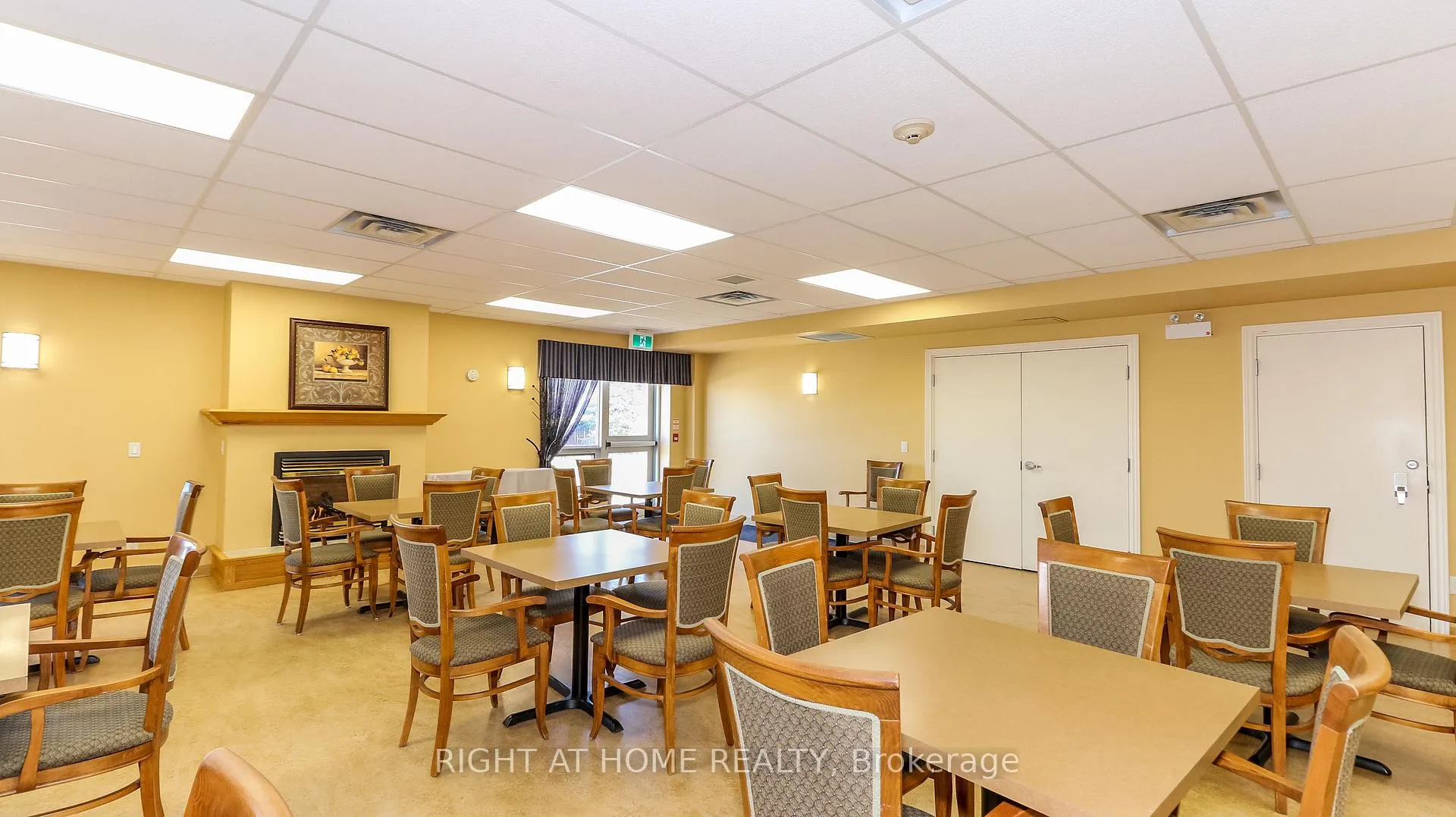 Photo 29 of Unit 203, 90 Dean Avenue, Barrie, Painswick South — HOMEH
