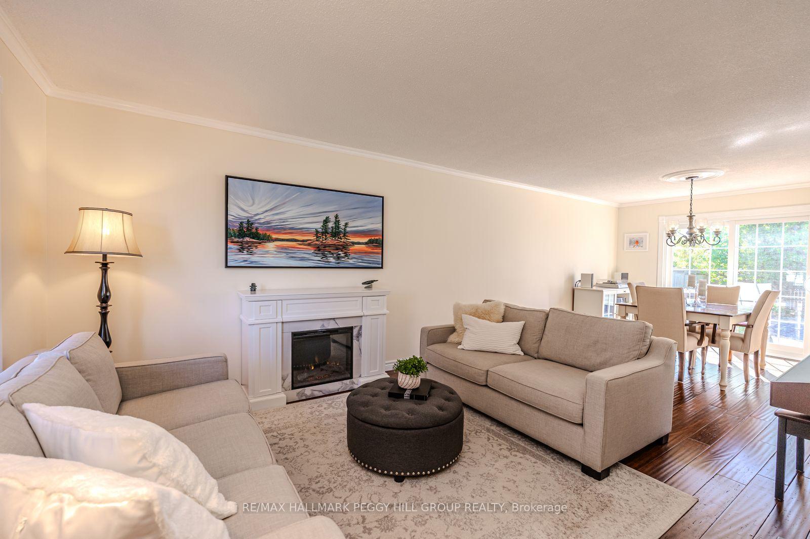 Photo 3 of 136 Oren Boulevard, Barrie, Sunnidale — HOMEH