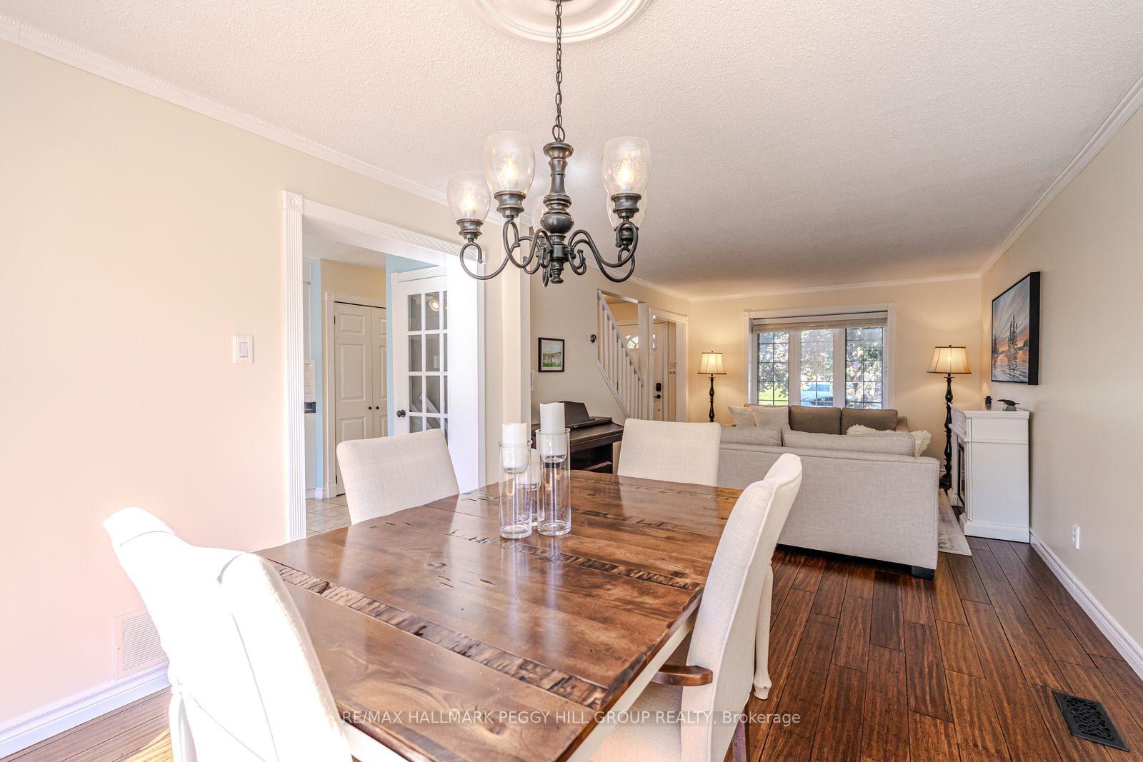 Photo 5 of 136 Oren Boulevard, Barrie, Sunnidale — HOMEH