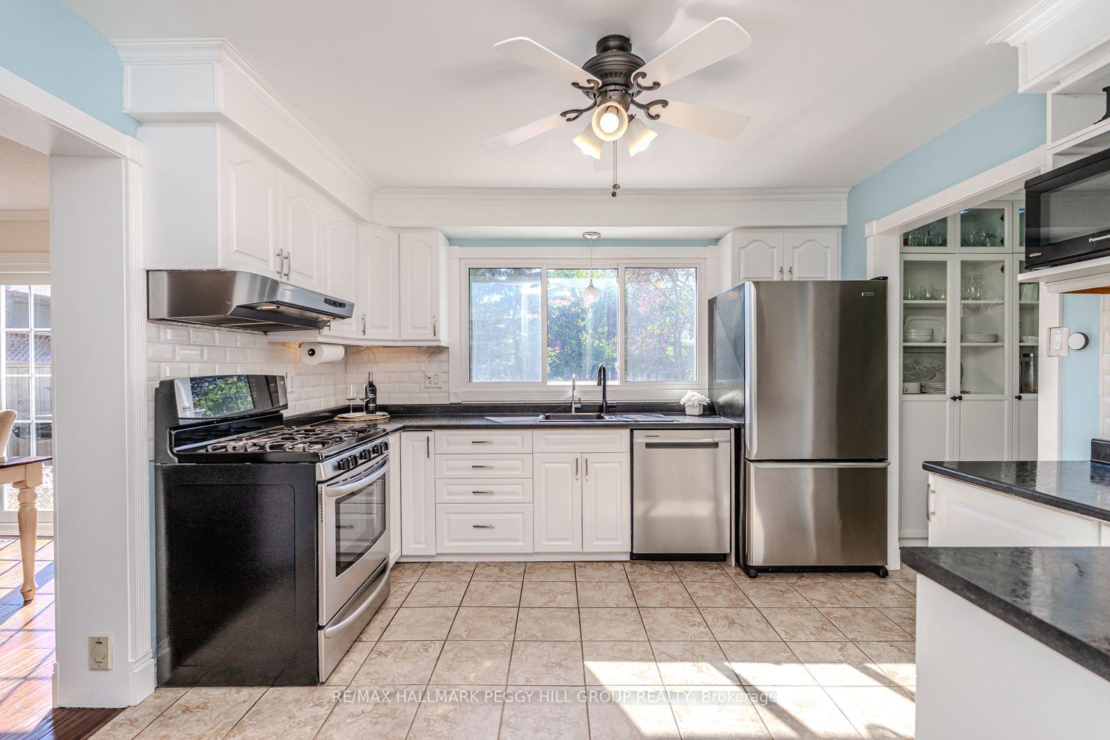 Photo 7 of 136 Oren Boulevard, Barrie, Sunnidale — HOMEH