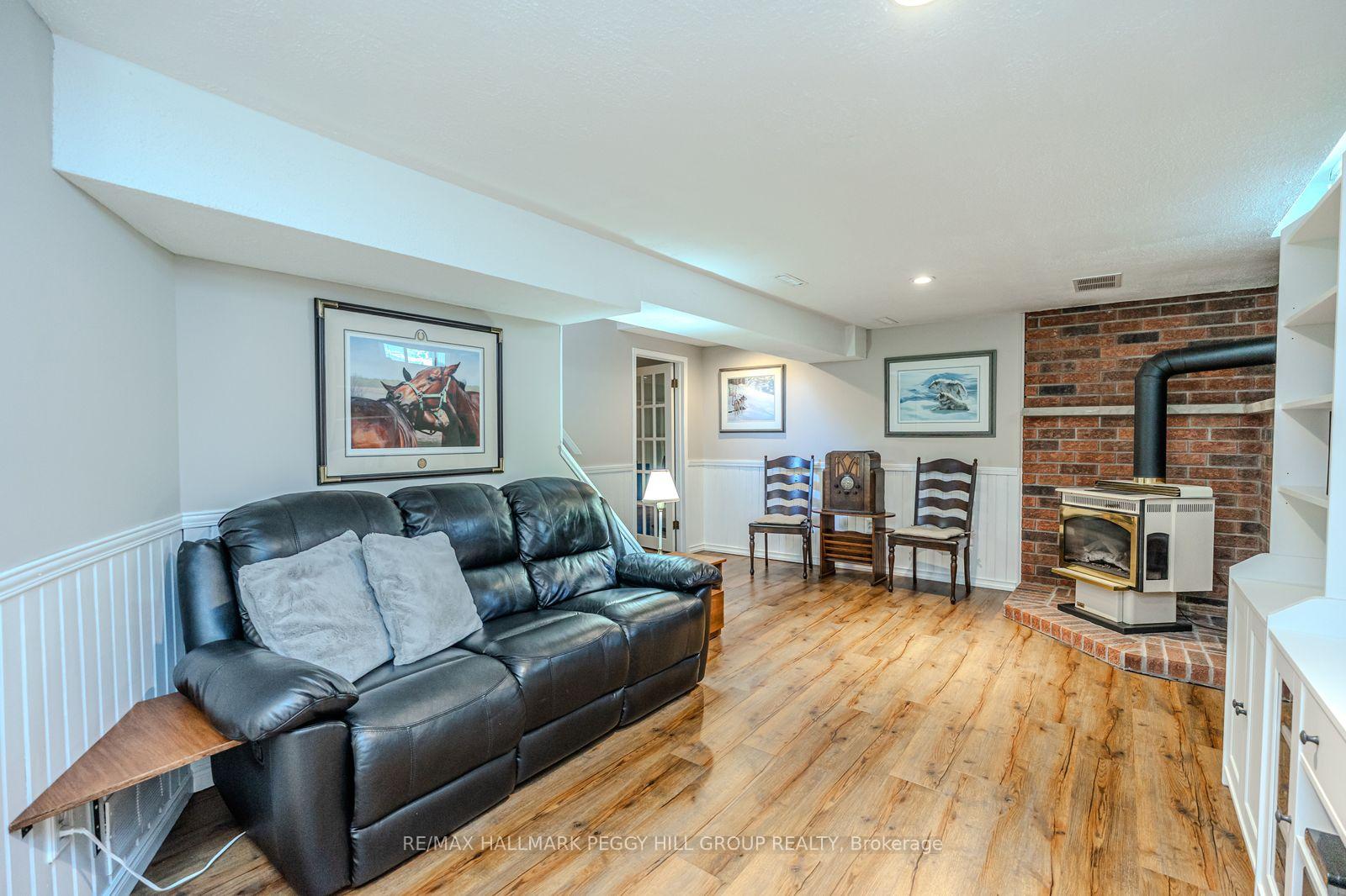 Photo 16 of 136 Oren Boulevard, Barrie, Sunnidale — HOMEH