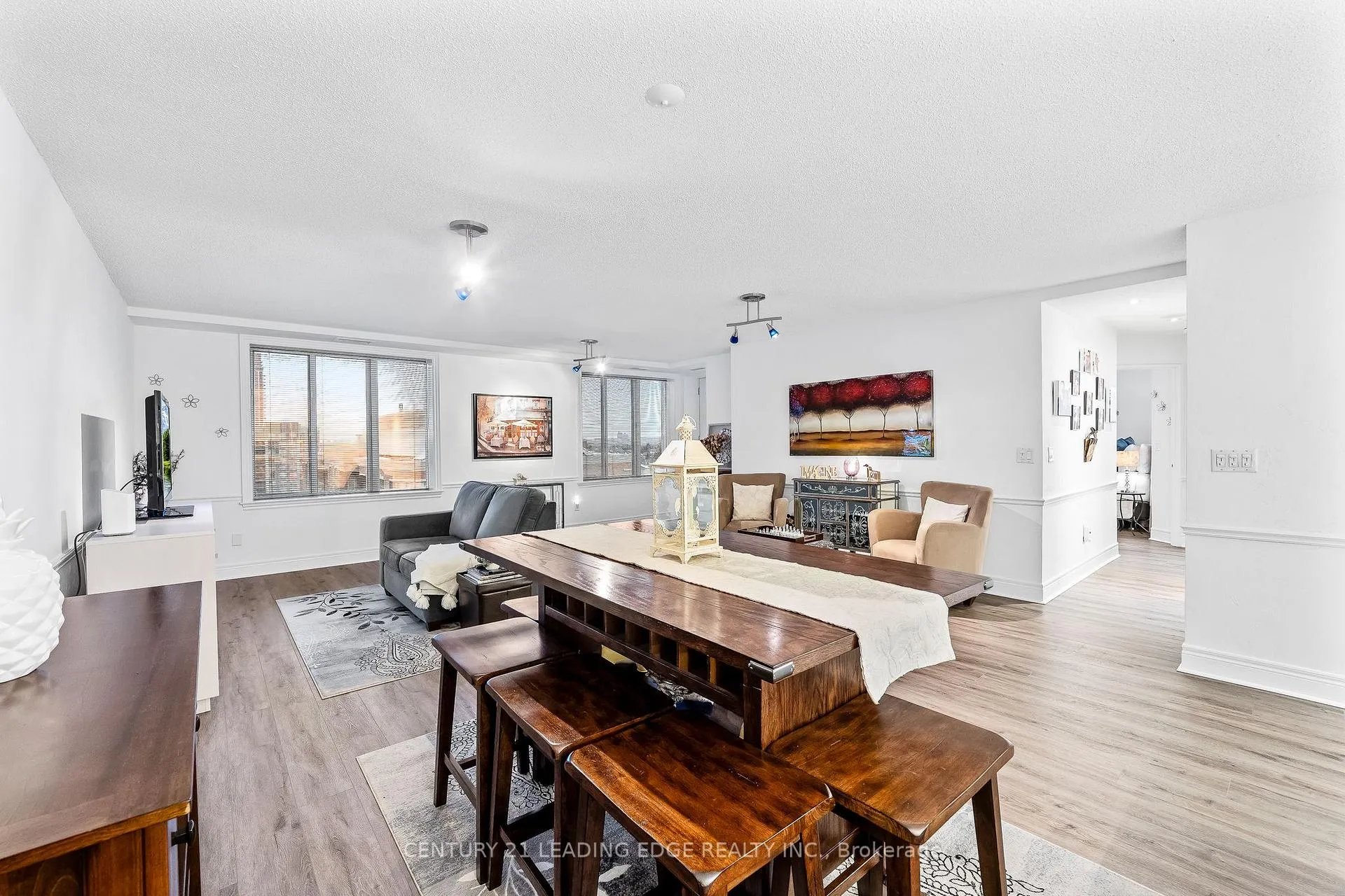 Photo 10 of Unit Ph6, 135 Pond Drive, Markham, Commerce Valley — HOMEH