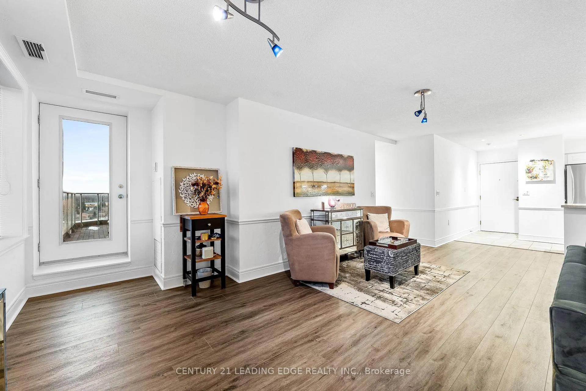 Photo 16 of Unit Ph6, 135 Pond Drive, Markham, Commerce Valley — HOMEH