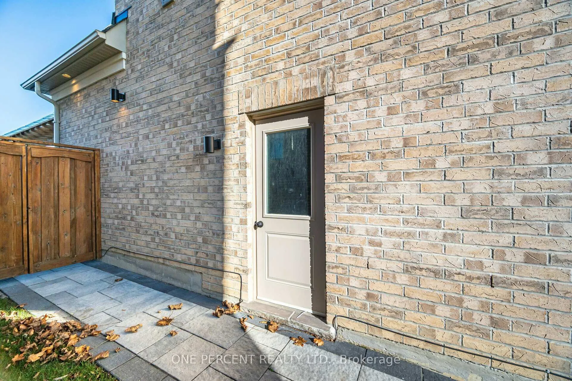 Photo 30 of 187 Carmichael Crescent, King, King City — HOMEH