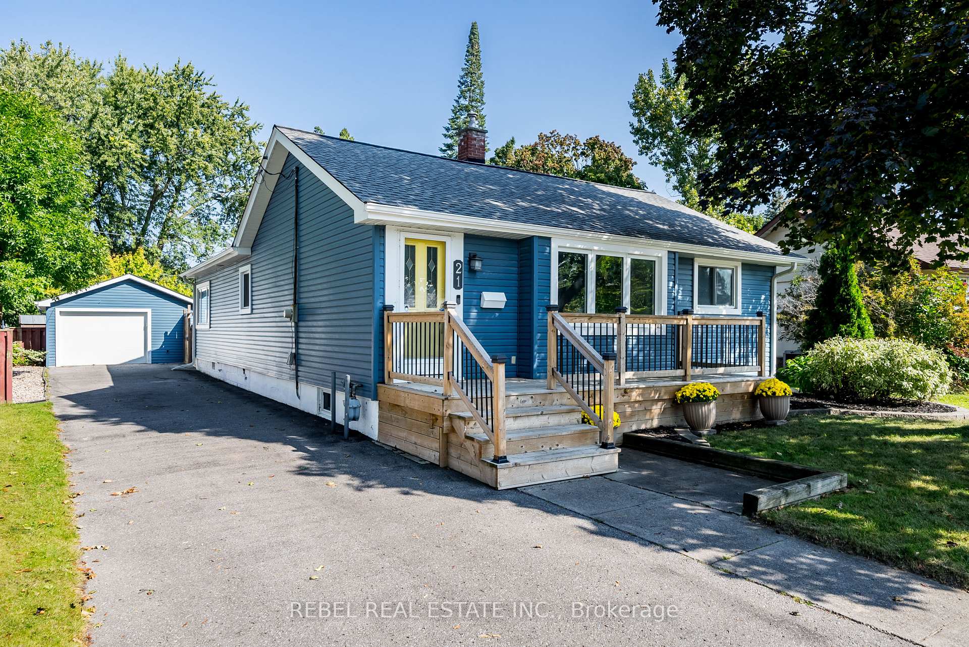 Photo 1 of 21 Woodhouse Crescent, Ajax, South East — HOMEH