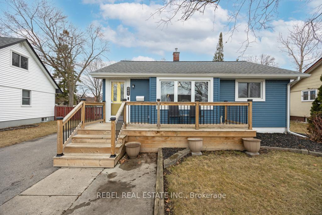 Photo 2 of 21 Woodhouse Crescent, Ajax, South East — HOMEH