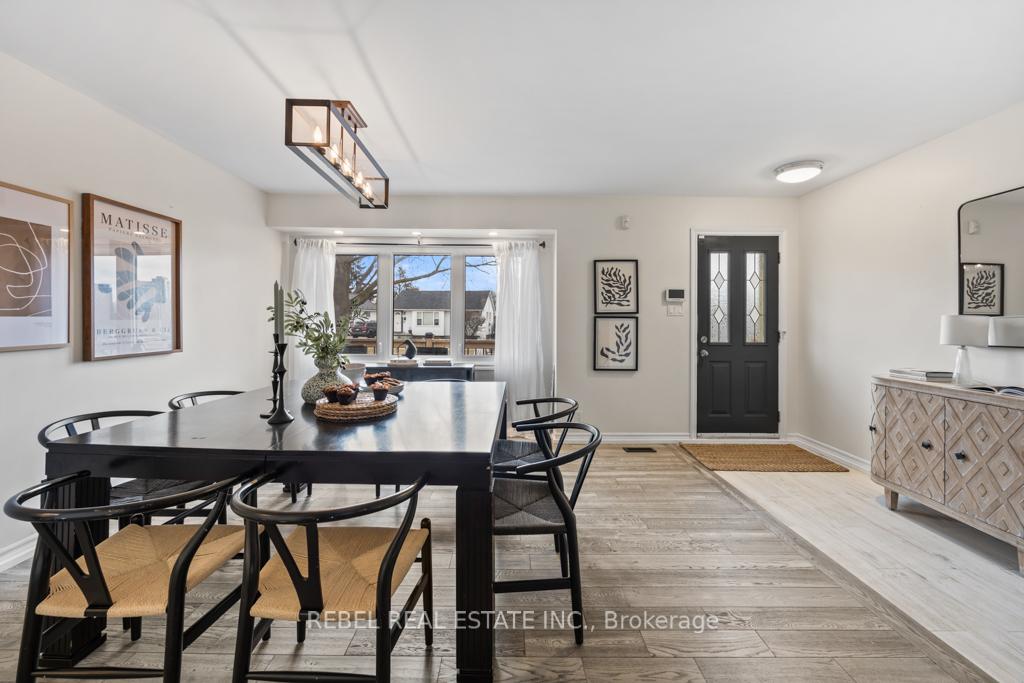 Photo 5 of 21 Woodhouse Crescent, Ajax, South East — HOMEH