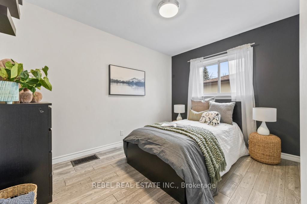Photo 30 of 21 Woodhouse Crescent, Ajax, South East — HOMEH