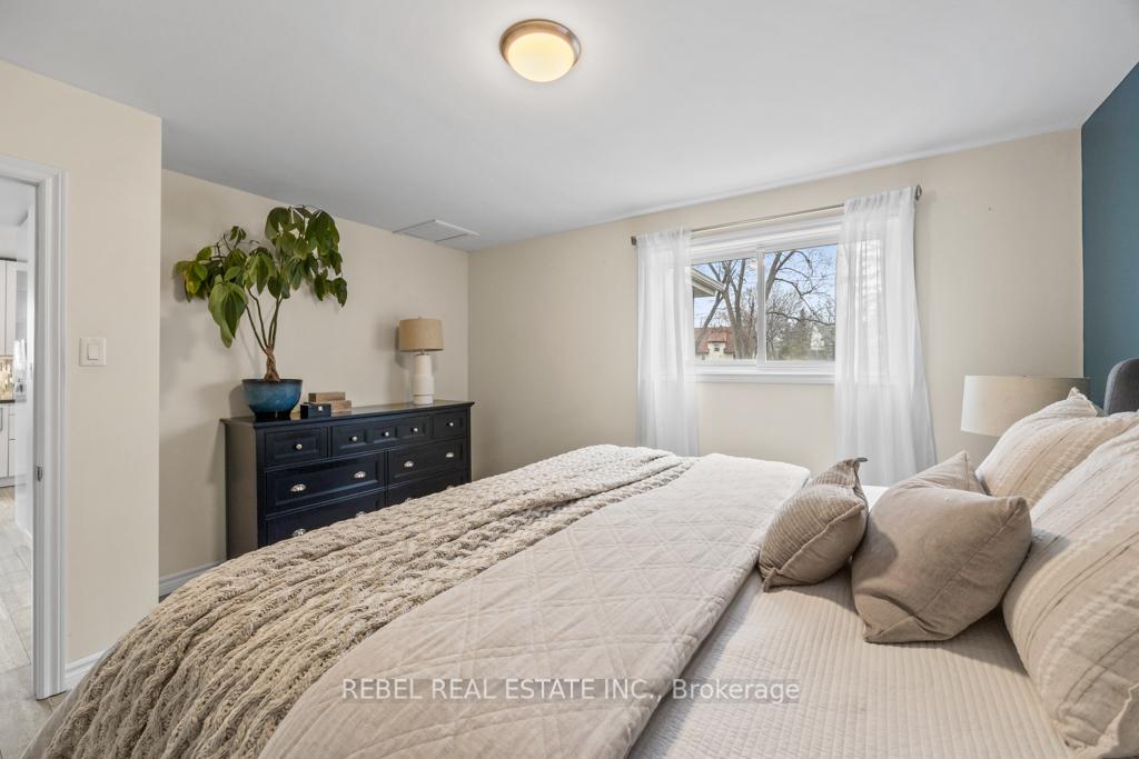 Photo 33 of 21 Woodhouse Crescent, Ajax, South East — HOMEH