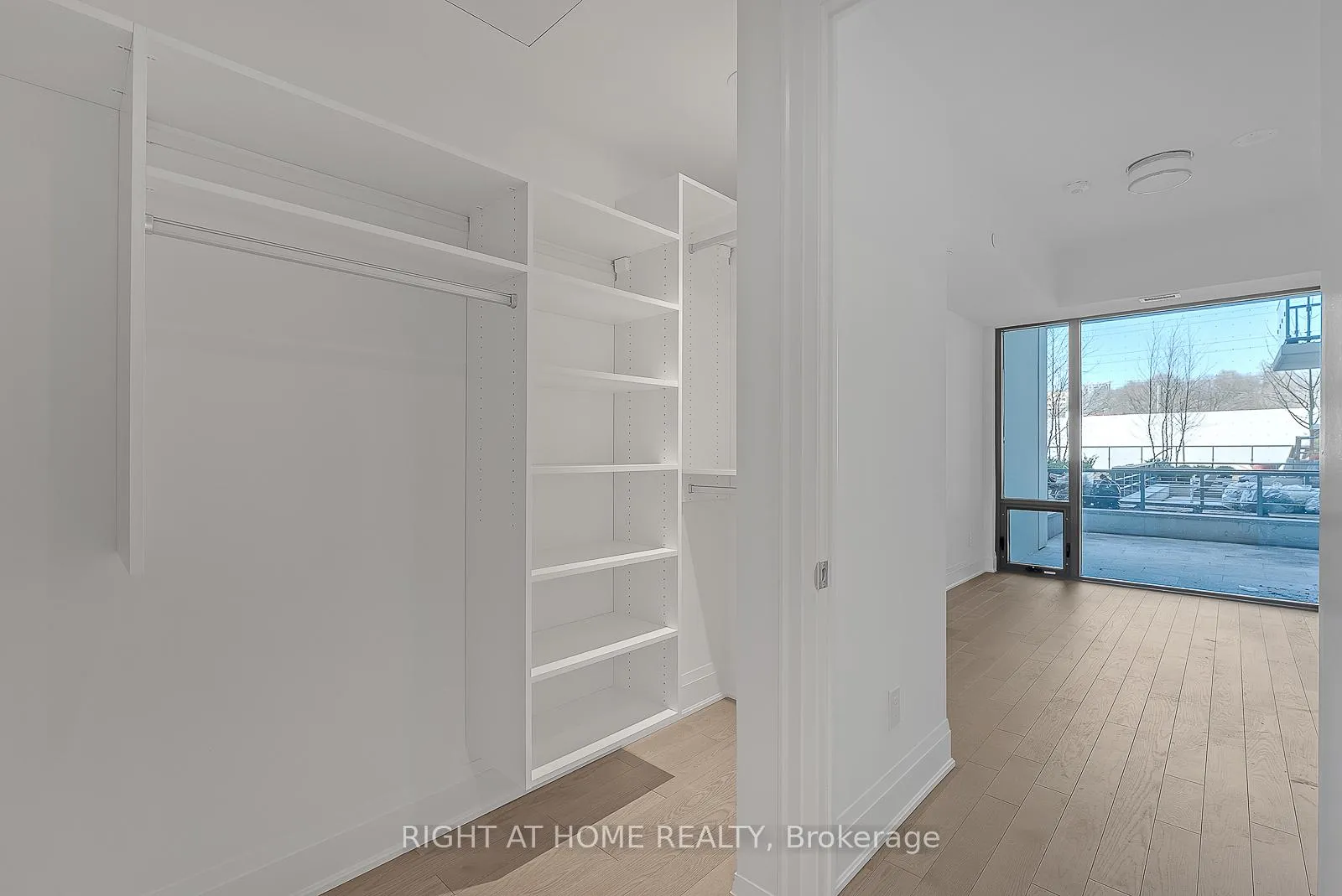 Photo 12 of Unit 225, 280 Howland Avenue, Toronto, Casa Loma — HOMEH