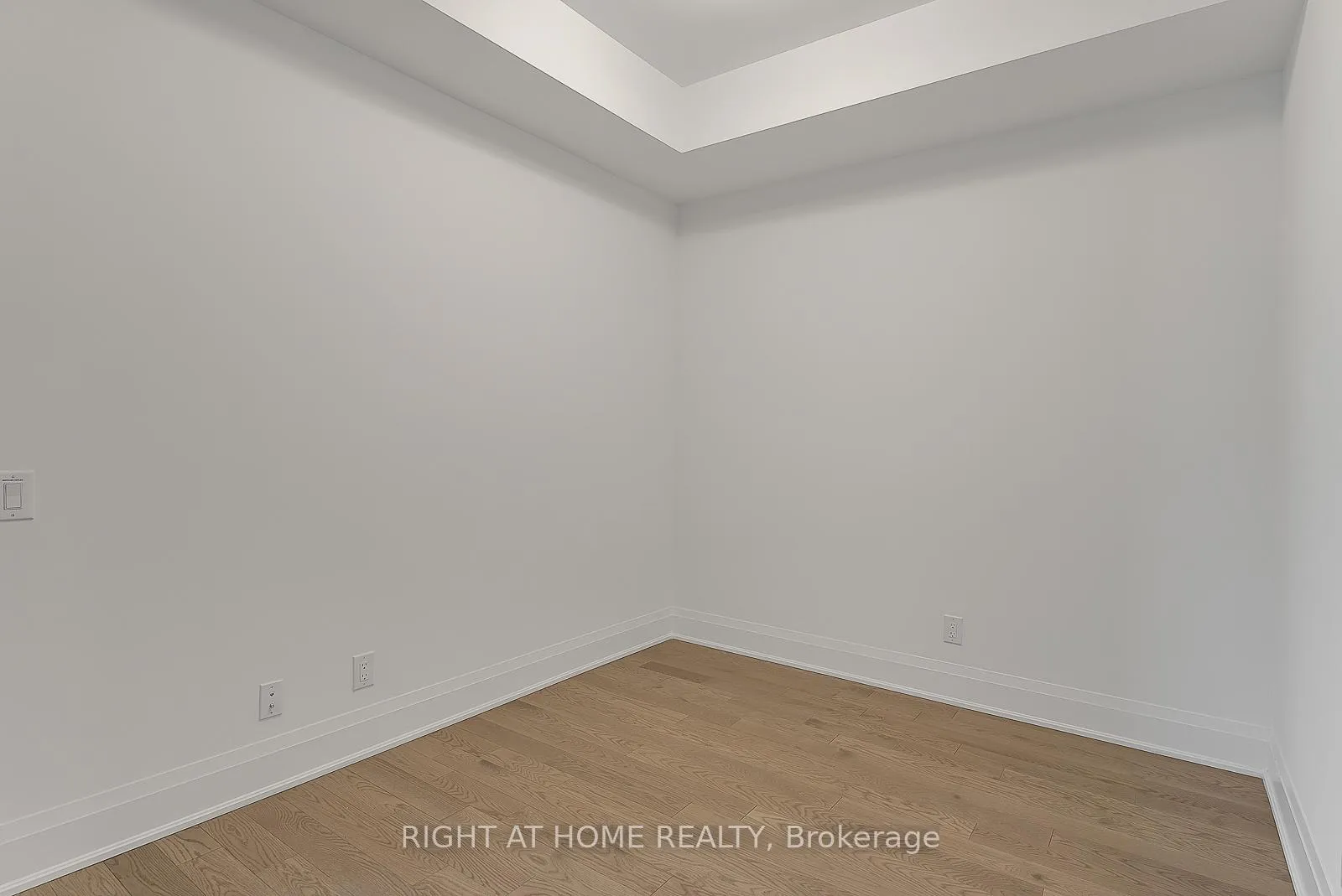 Photo 18 of Unit 225, 280 Howland Avenue, Toronto, Casa Loma — HOMEH