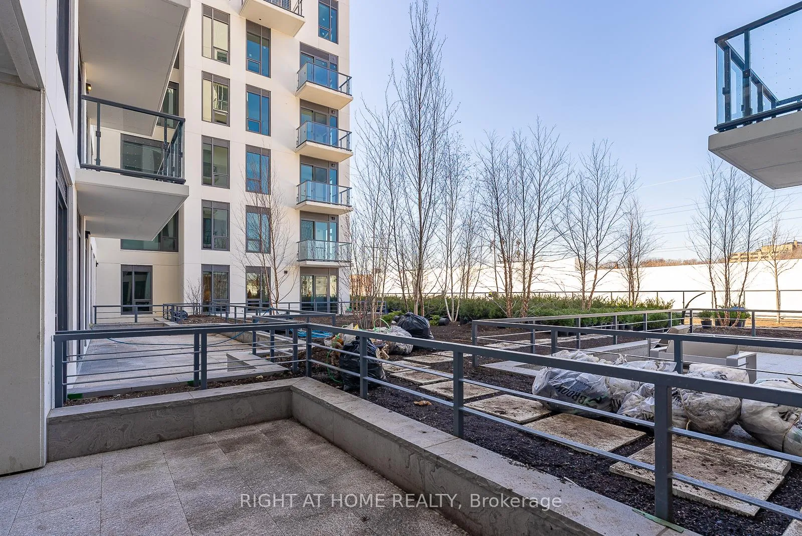 Photo 22 of Unit 225, 280 Howland Avenue, Toronto, Casa Loma — HOMEH