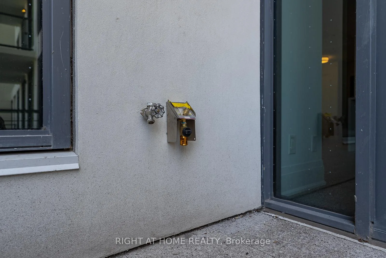 Photo 23 of Unit 225, 280 Howland Avenue, Toronto, Casa Loma — HOMEH