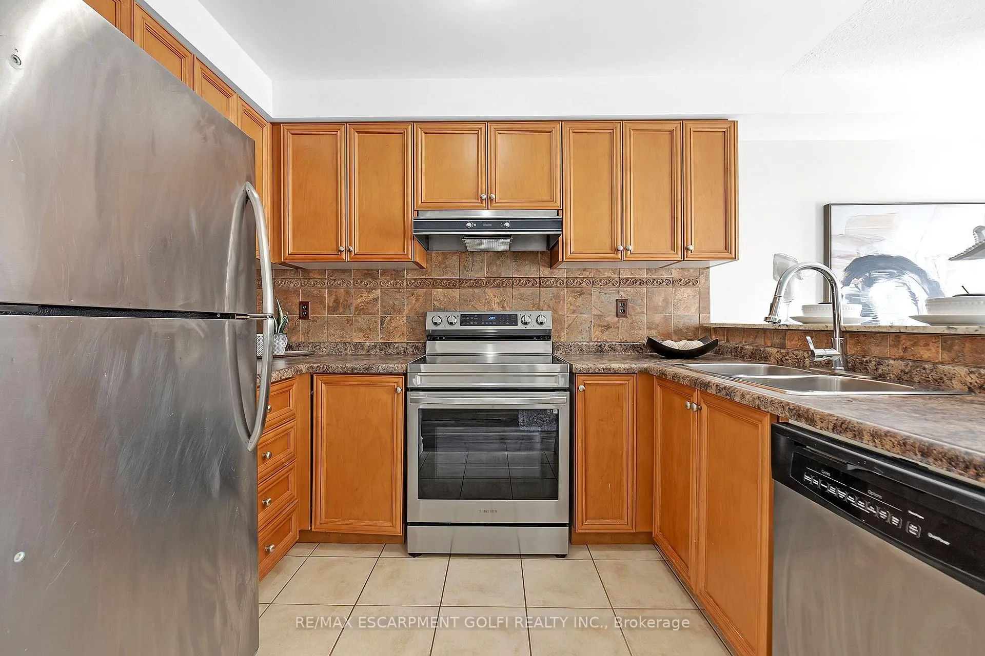 Photo 15 of Unit 12, 151 Green Road, Hamilton, Corman — HOMEH