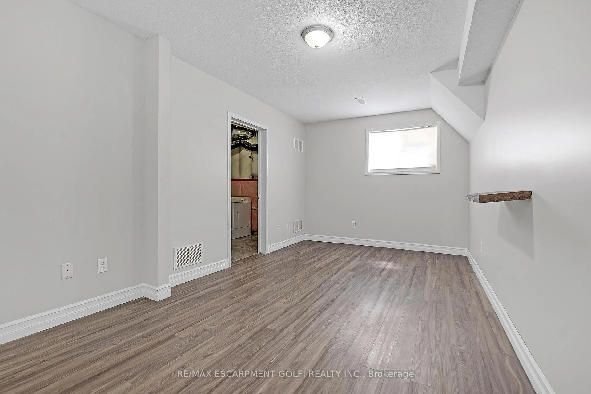 Photo 32 of Unit 12, 151 Green Road, Hamilton, Corman — HOMEH