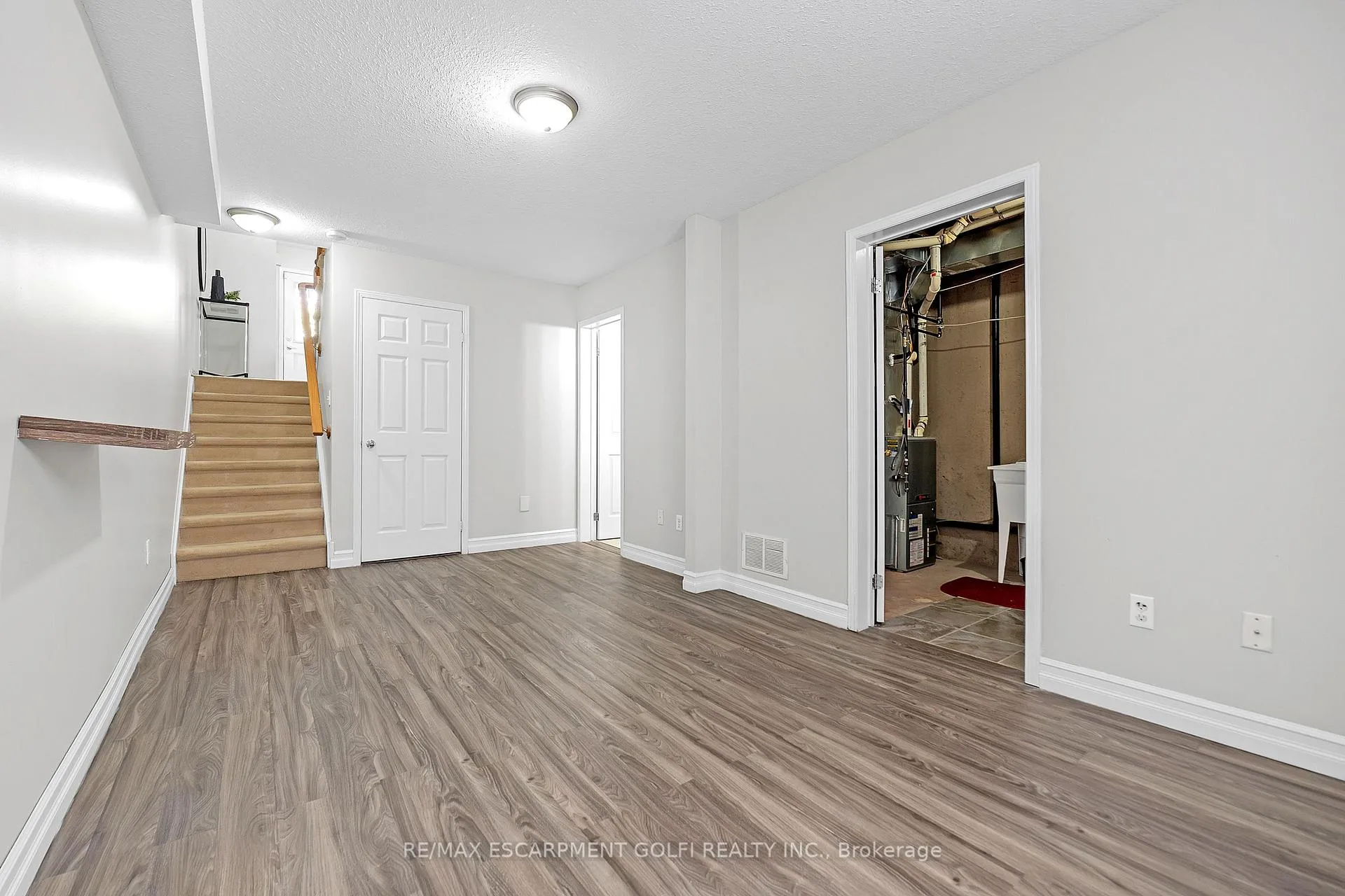 Photo 33 of Unit 12, 151 Green Road, Hamilton, Corman — HOMEH