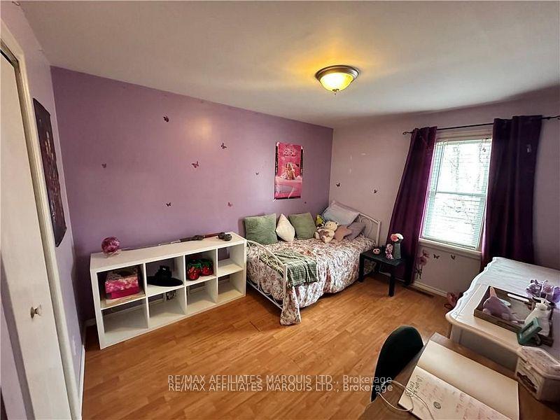 Photo 12 of 346 Thirteenth Street W, Cornwall — HOMEH