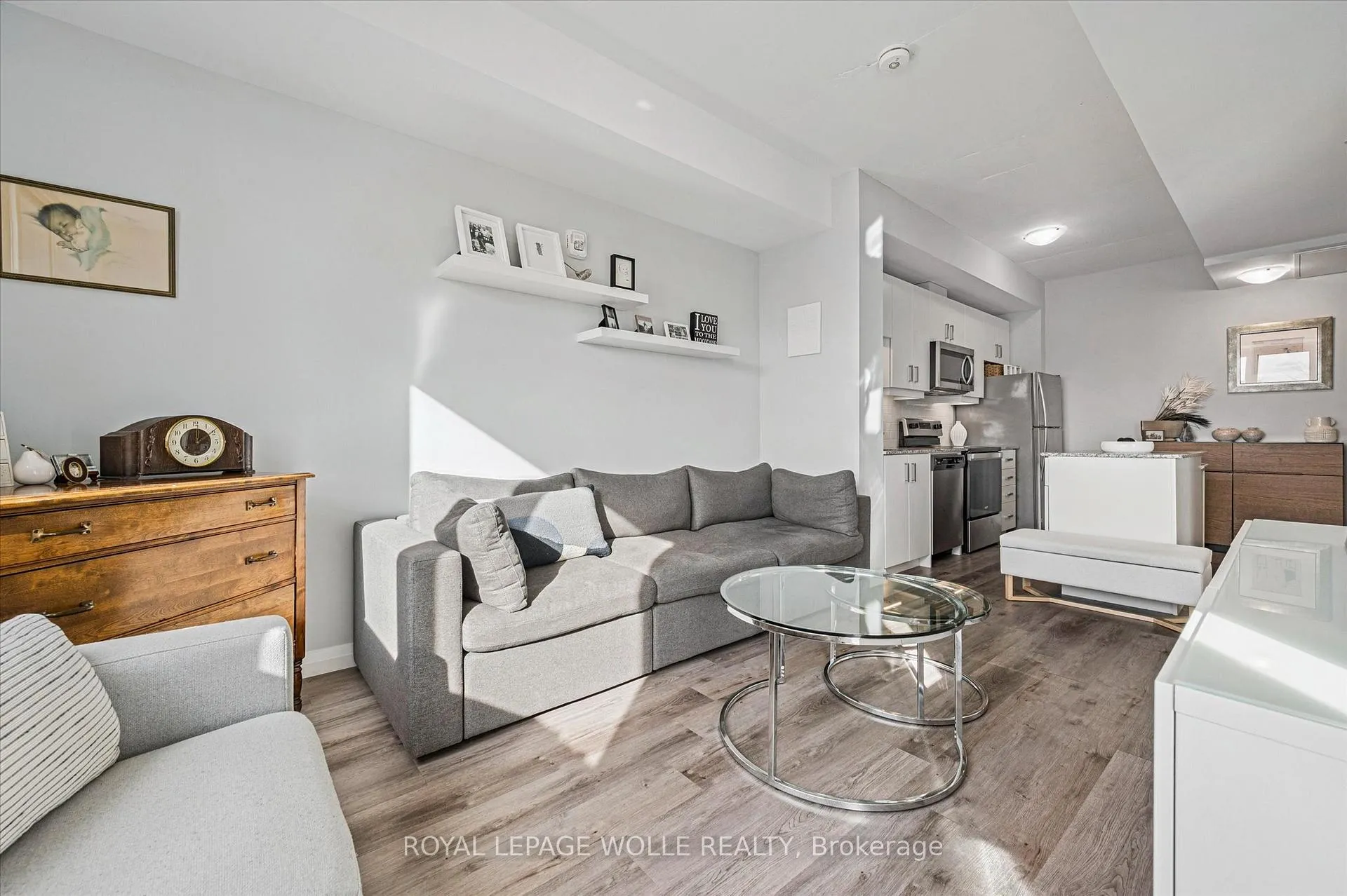 Photo 3 of Unit 416, 108 Garment Street, Kitchener — HOMEH