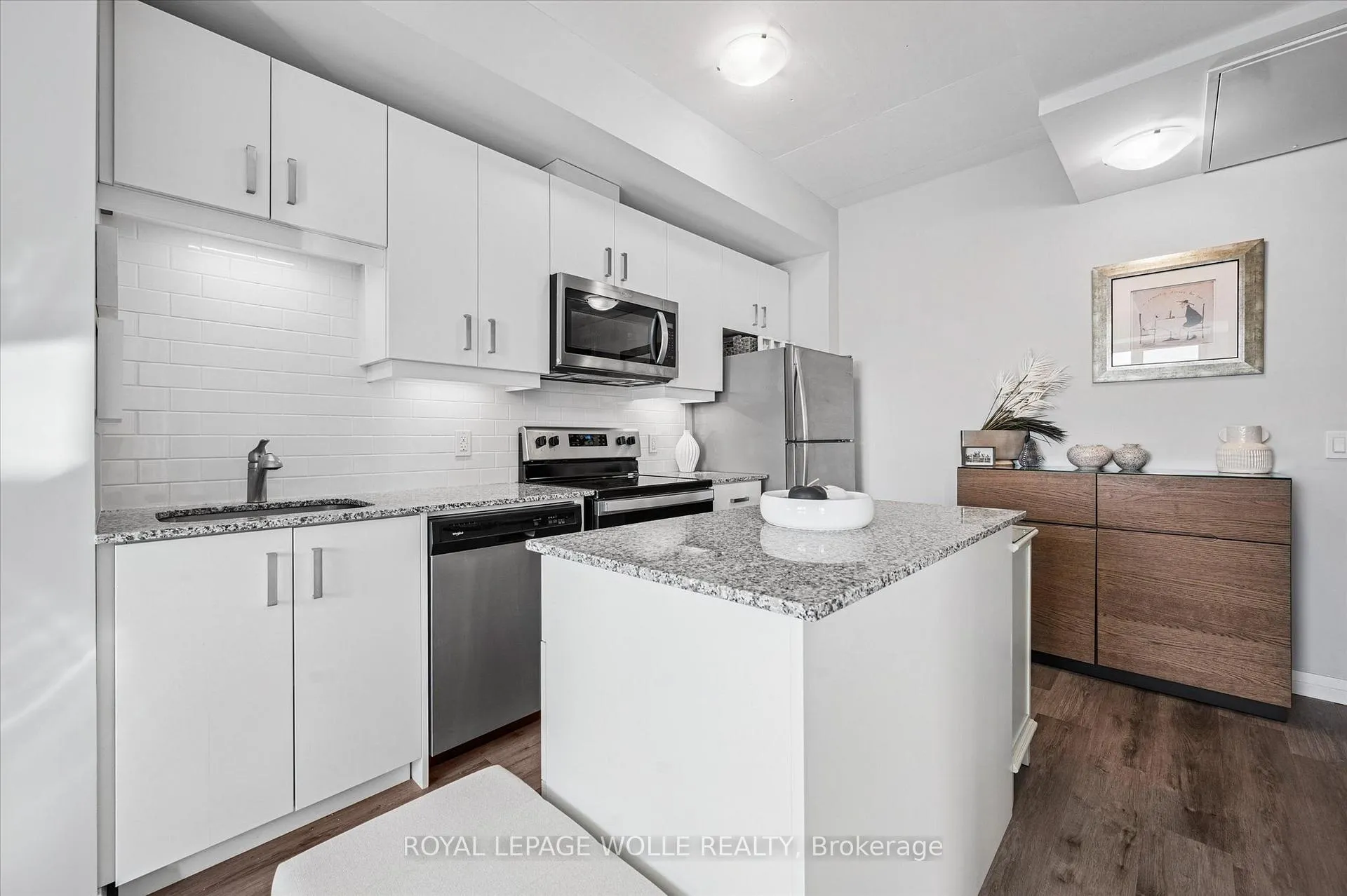 Photo 4 of Unit 416, 108 Garment Street, Kitchener — HOMEH