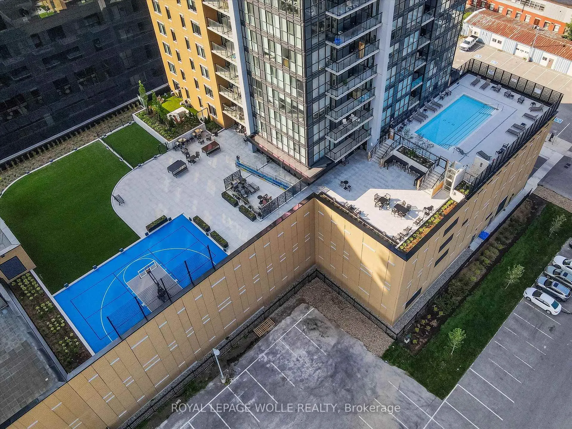 Photo 27 of Unit 416, 108 Garment Street, Kitchener — HOMEH