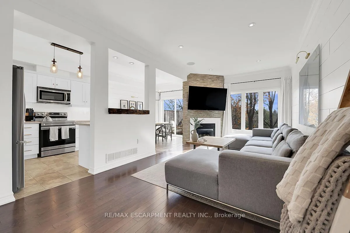 Photo 6 of 80 Myers Lane, Hamilton, Ancaster — HOMEH