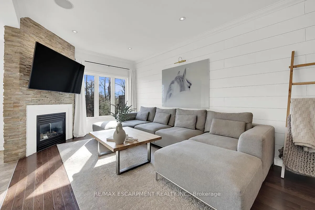 Photo 7 of 80 Myers Lane, Hamilton, Ancaster — HOMEH