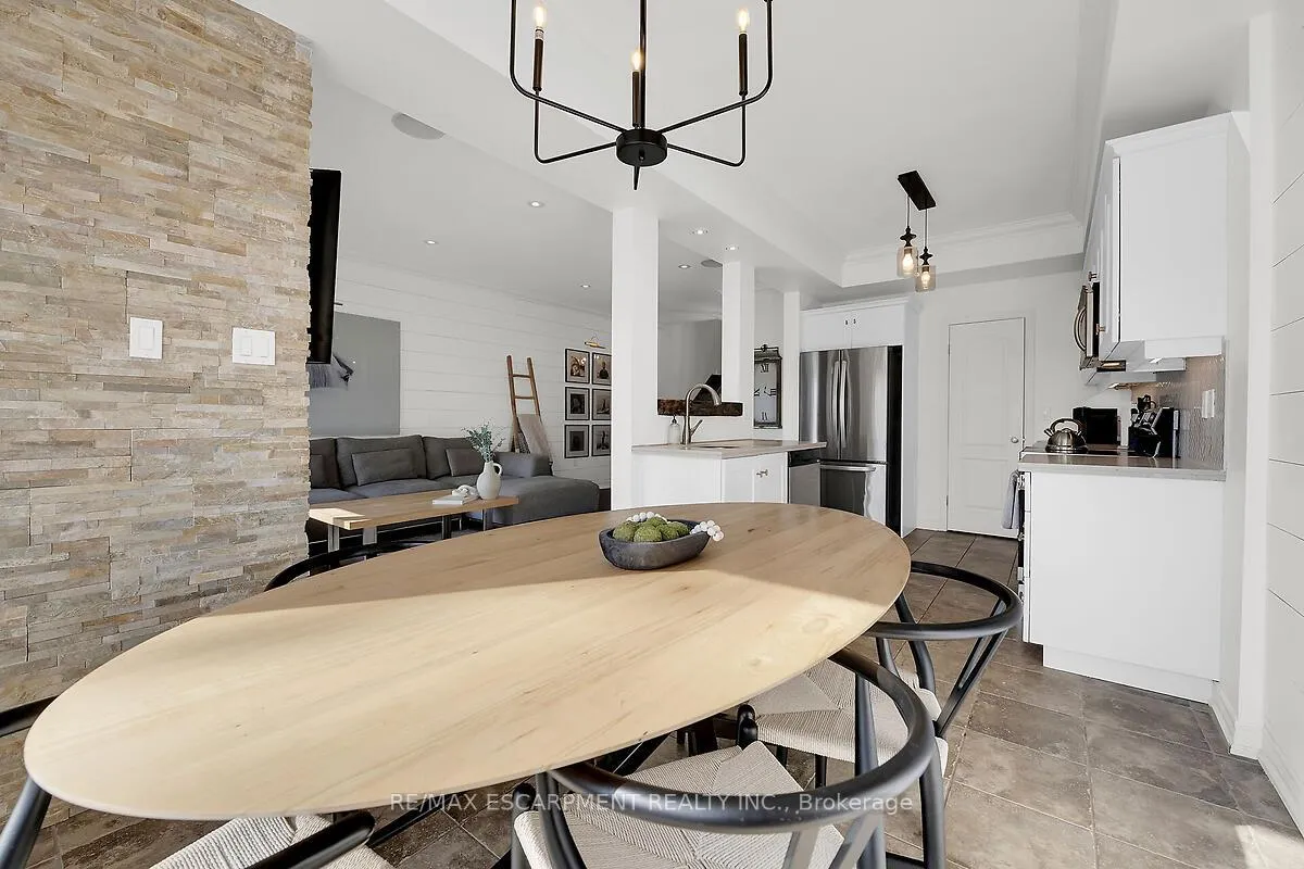 Photo 16 of 80 Myers Lane, Hamilton, Ancaster — HOMEH