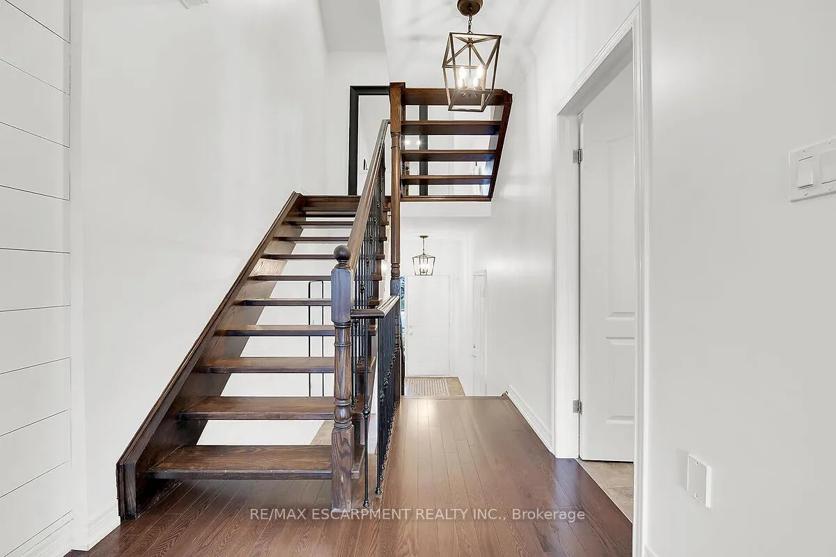 Photo 20 of 80 Myers Lane, Hamilton, Ancaster — HOMEH