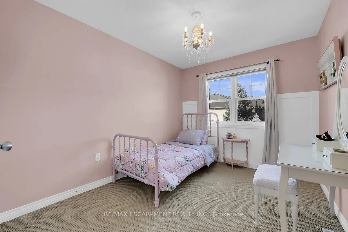 Photo 22 of 80 Myers Lane, Hamilton, Ancaster — HOMEH