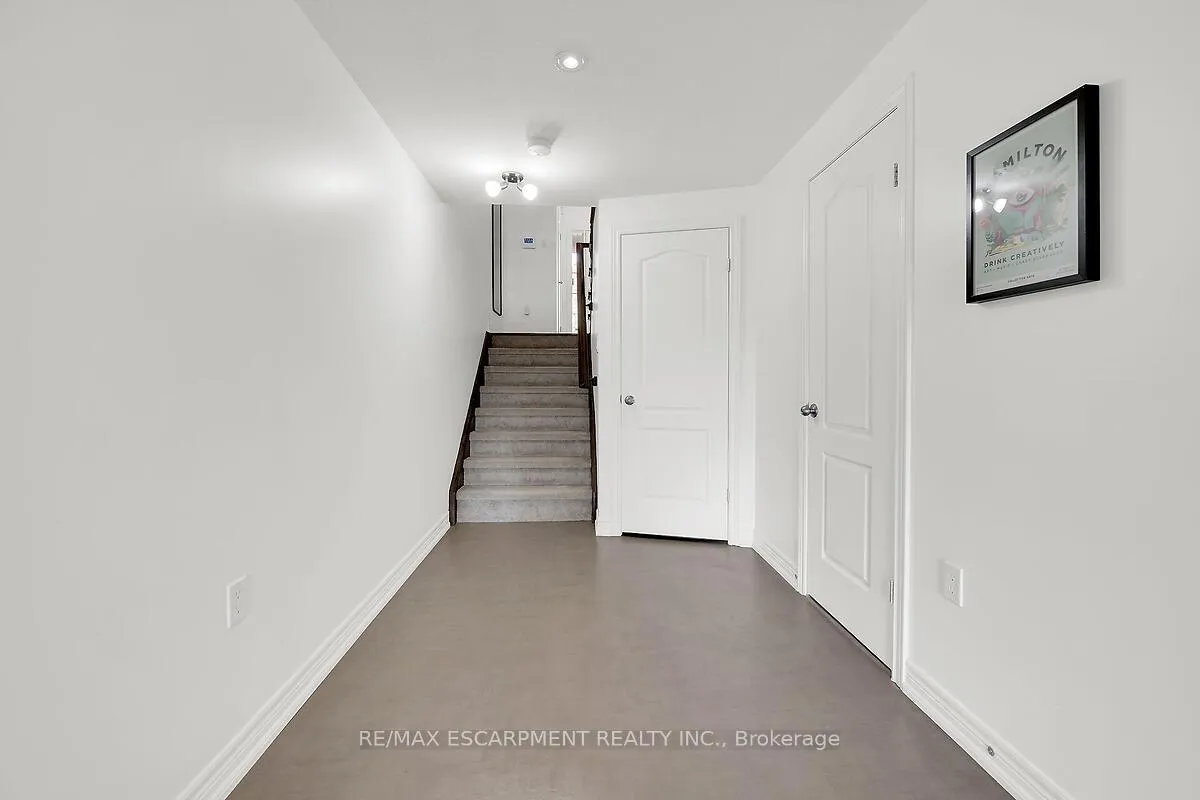 Photo 34 of 80 Myers Lane, Hamilton, Ancaster — HOMEH