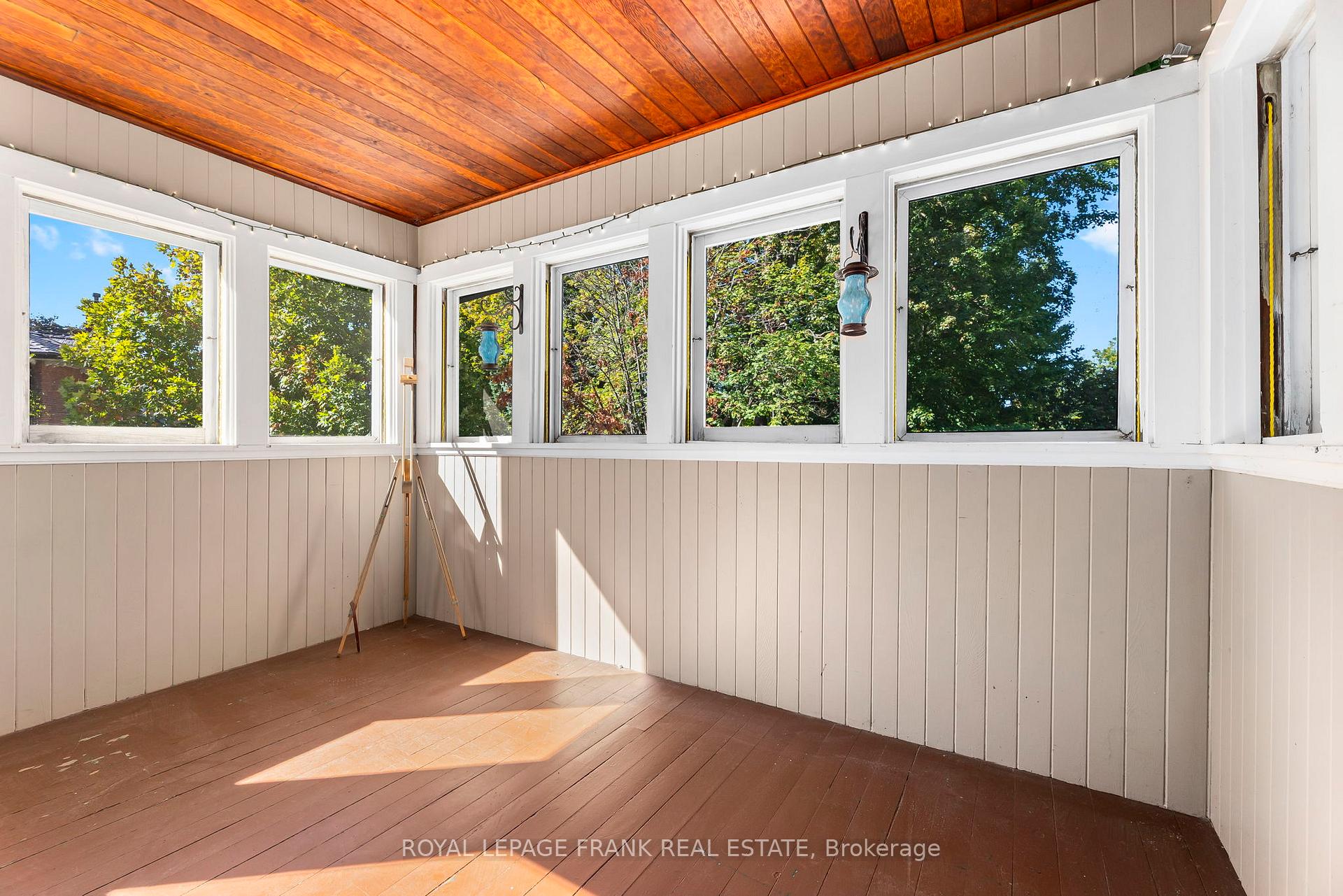 Photo 36 of 30 Lowe Street, Clarington, Bowmanville — HOMEH