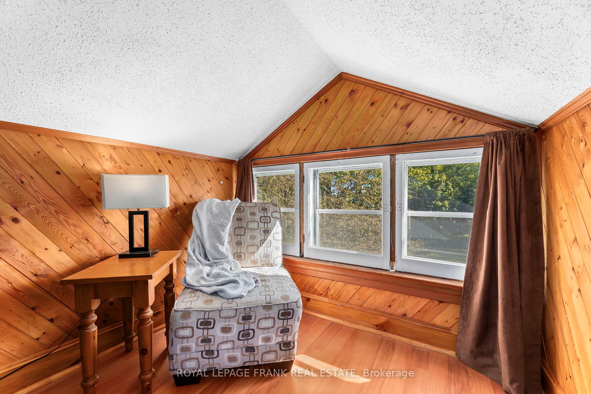 Photo 41 of 30 Lowe Street, Clarington, Bowmanville — HOMEH