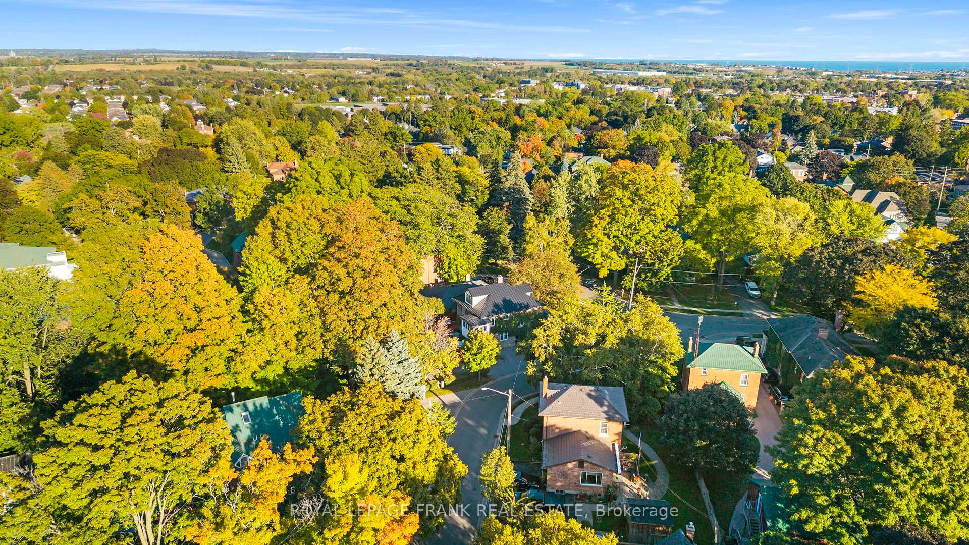 Photo 44 of 30 Lowe Street, Clarington, Bowmanville — HOMEH