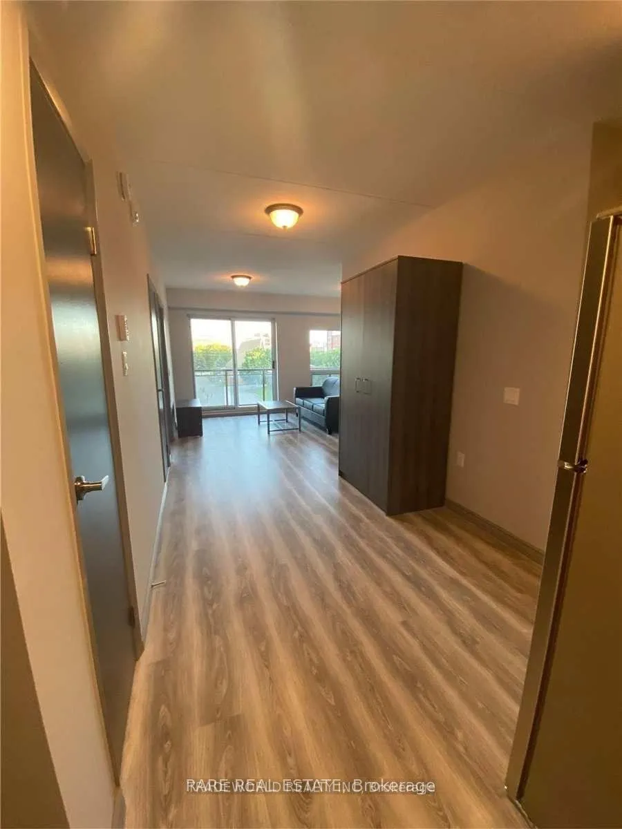 Photo 4 of Unit B411, 275 Larch Street, Waterloo, Lakeshore Village — HOMEH