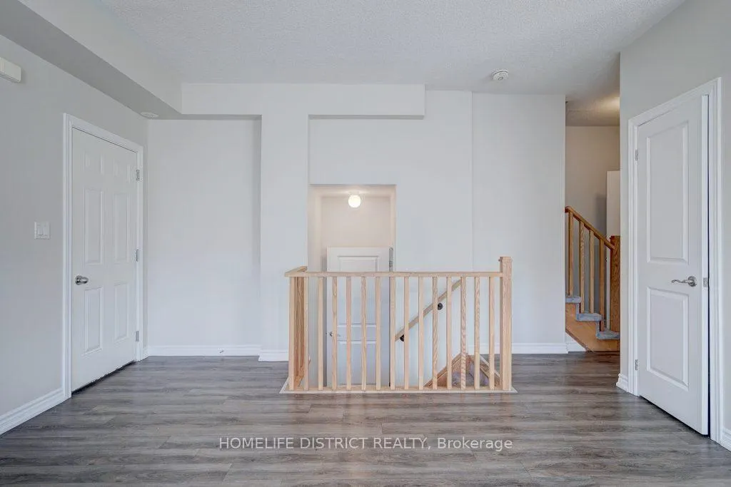 Photo 3 of Unit 94, 1802 Rex Heath Drive, Pickering, Duffin Heights — HOMEH