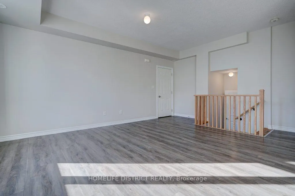 Photo 4 of Unit 94, 1802 Rex Heath Drive, Pickering, Duffin Heights — HOMEH