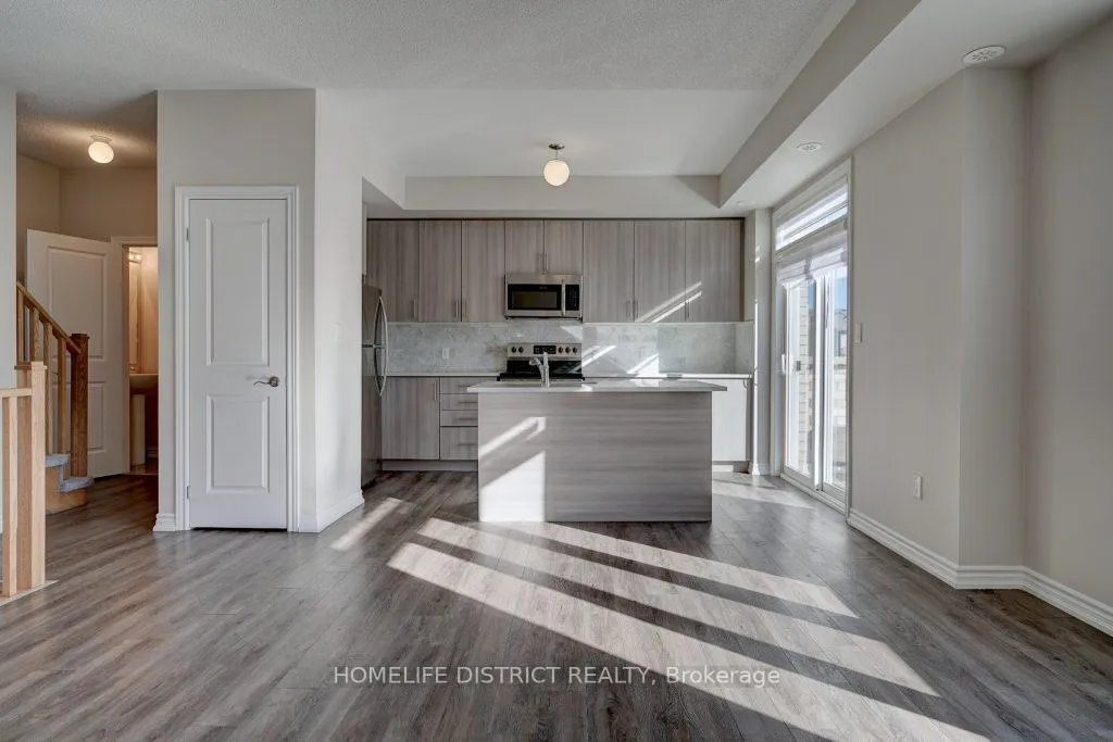 Photo 8 of Unit 94, 1802 Rex Heath Drive, Pickering, Duffin Heights — HOMEH