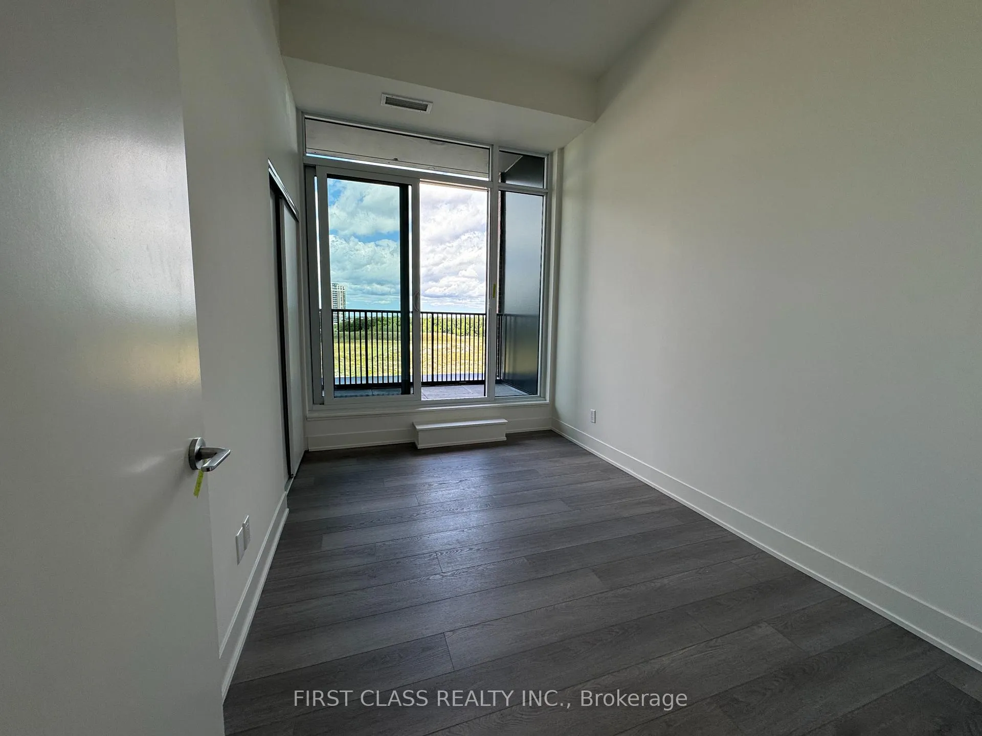 Photo 12 of Unit 304, 56 Andre de Grasse Street, Markham, Unionville — HOMEH