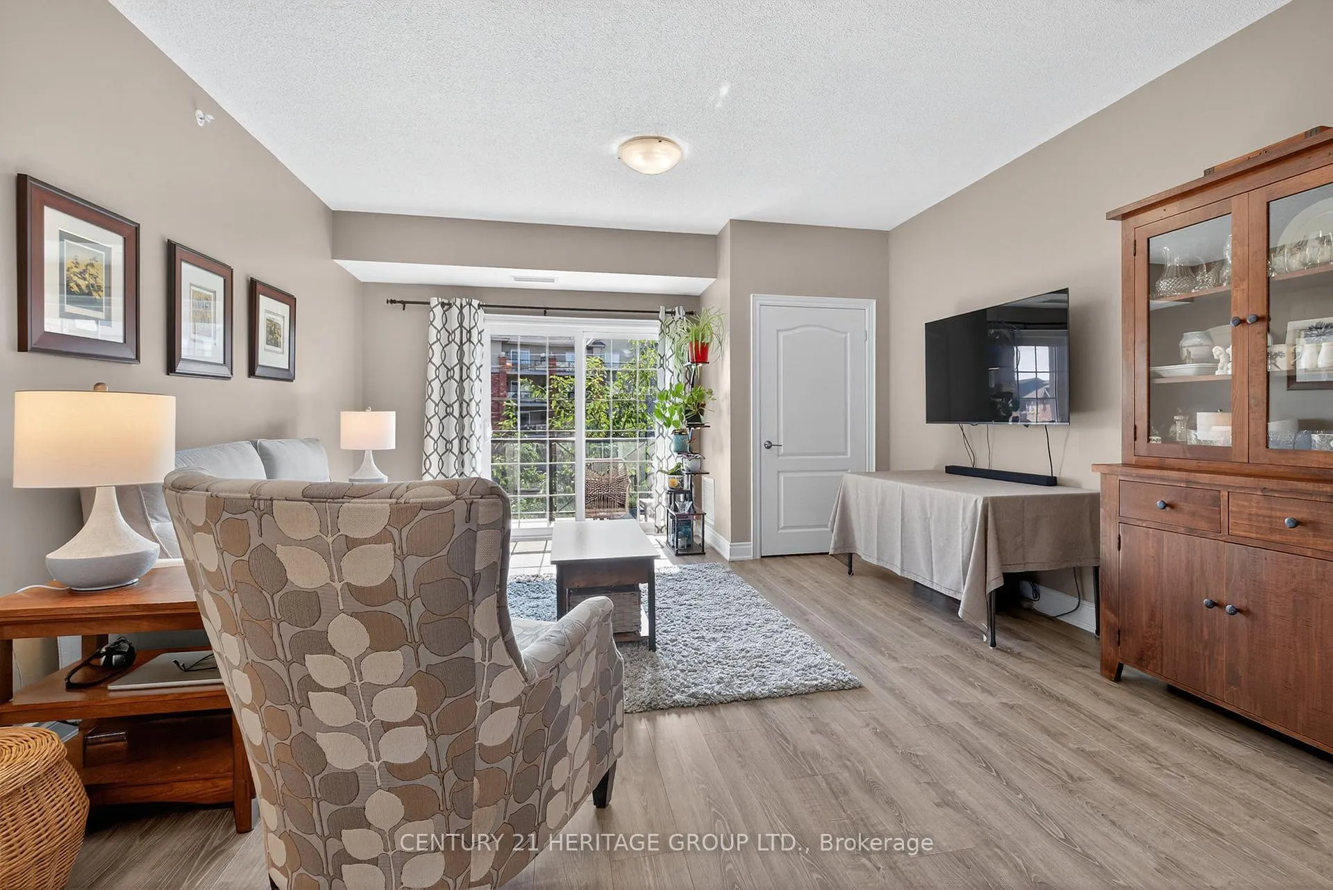 Photo 10 of Unit 206, 40 Ferndale Drive S, Barrie, Ardagh — HOMEH