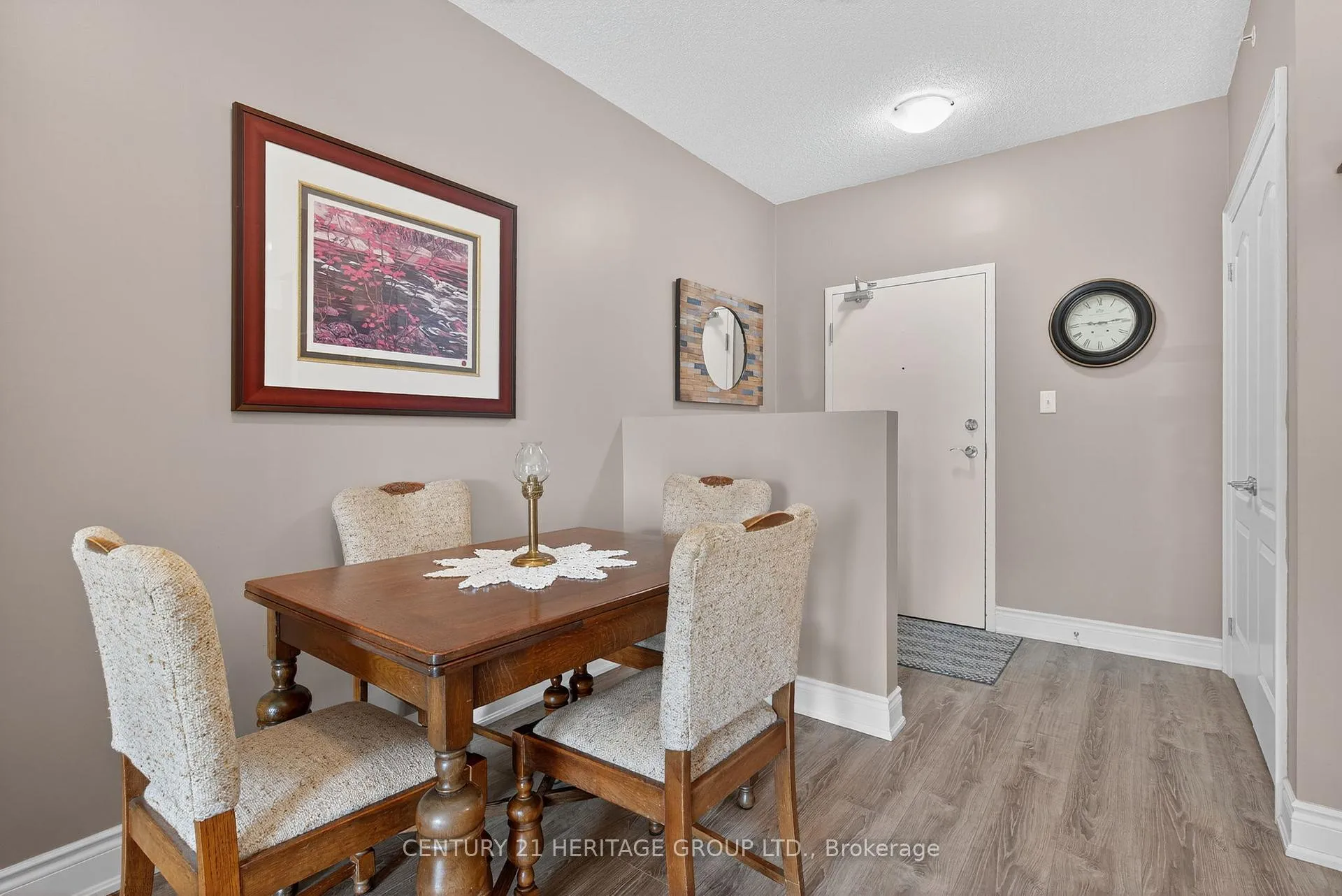 Photo 12 of Unit 206, 40 Ferndale Drive S, Barrie, Ardagh — HOMEH
