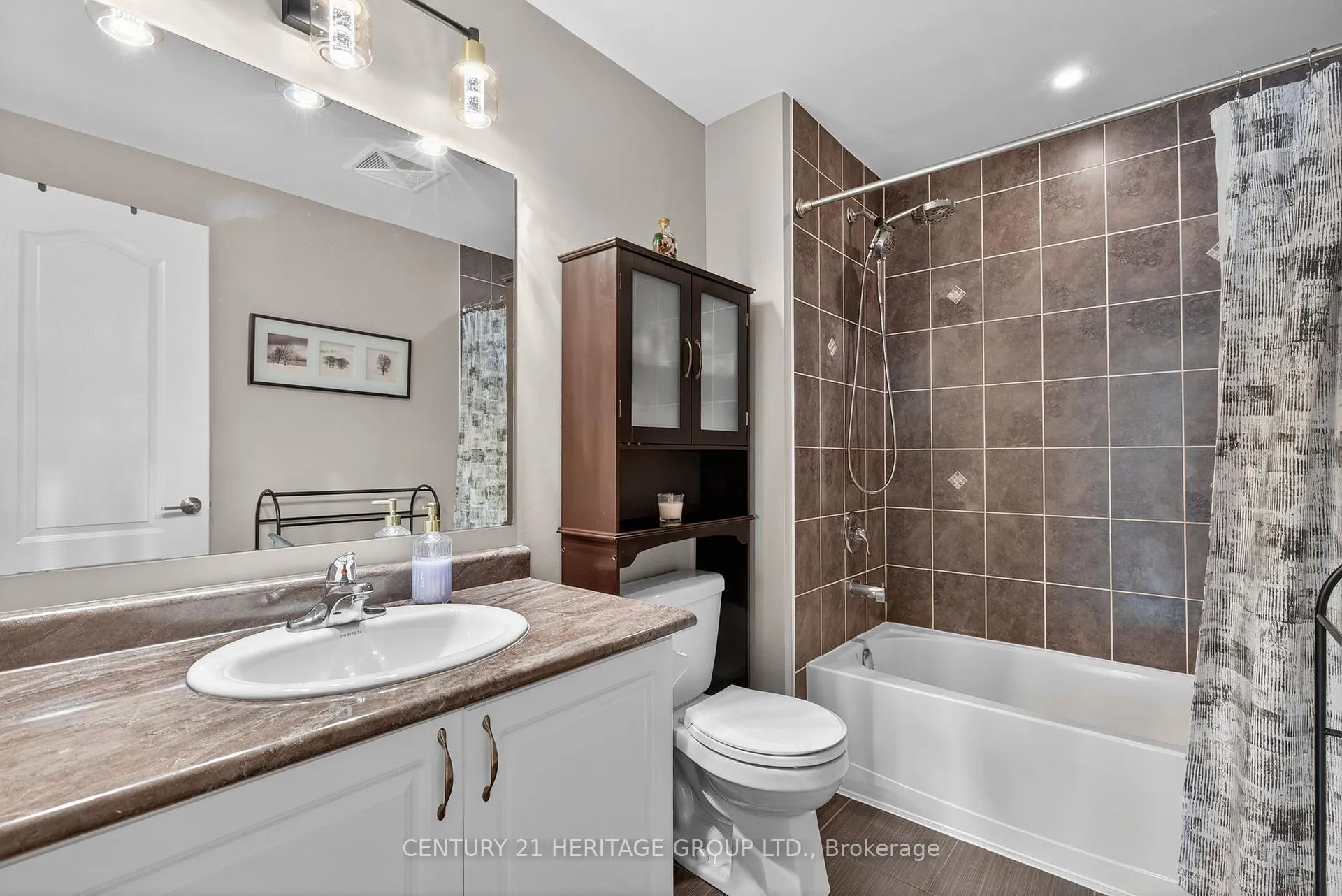 Photo 23 of Unit 206, 40 Ferndale Drive S, Barrie, Ardagh — HOMEH