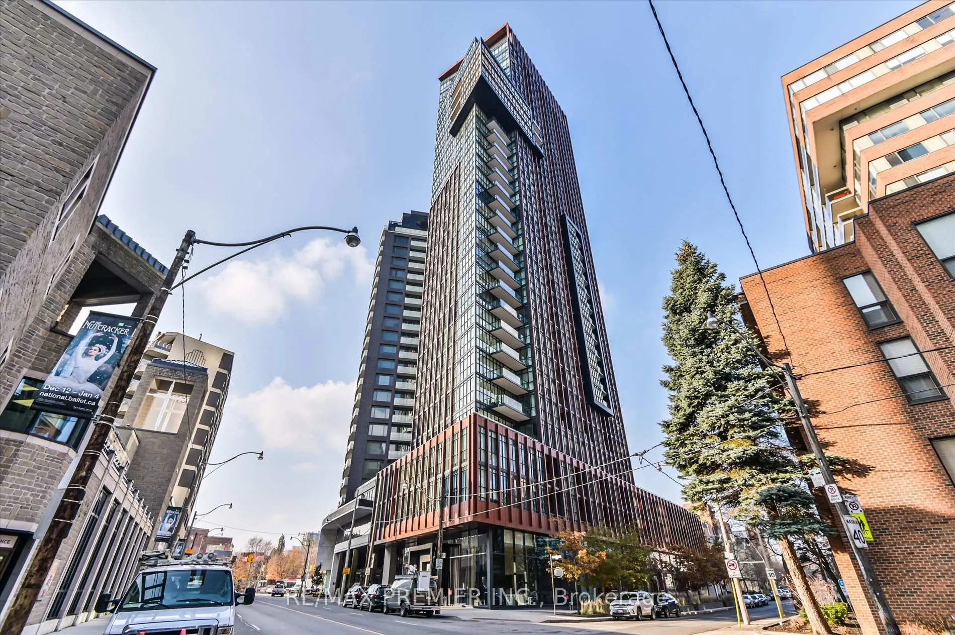 Photo 1 of Unit 407, 32 Davenport Road, Toronto, The Annex — HOMEH