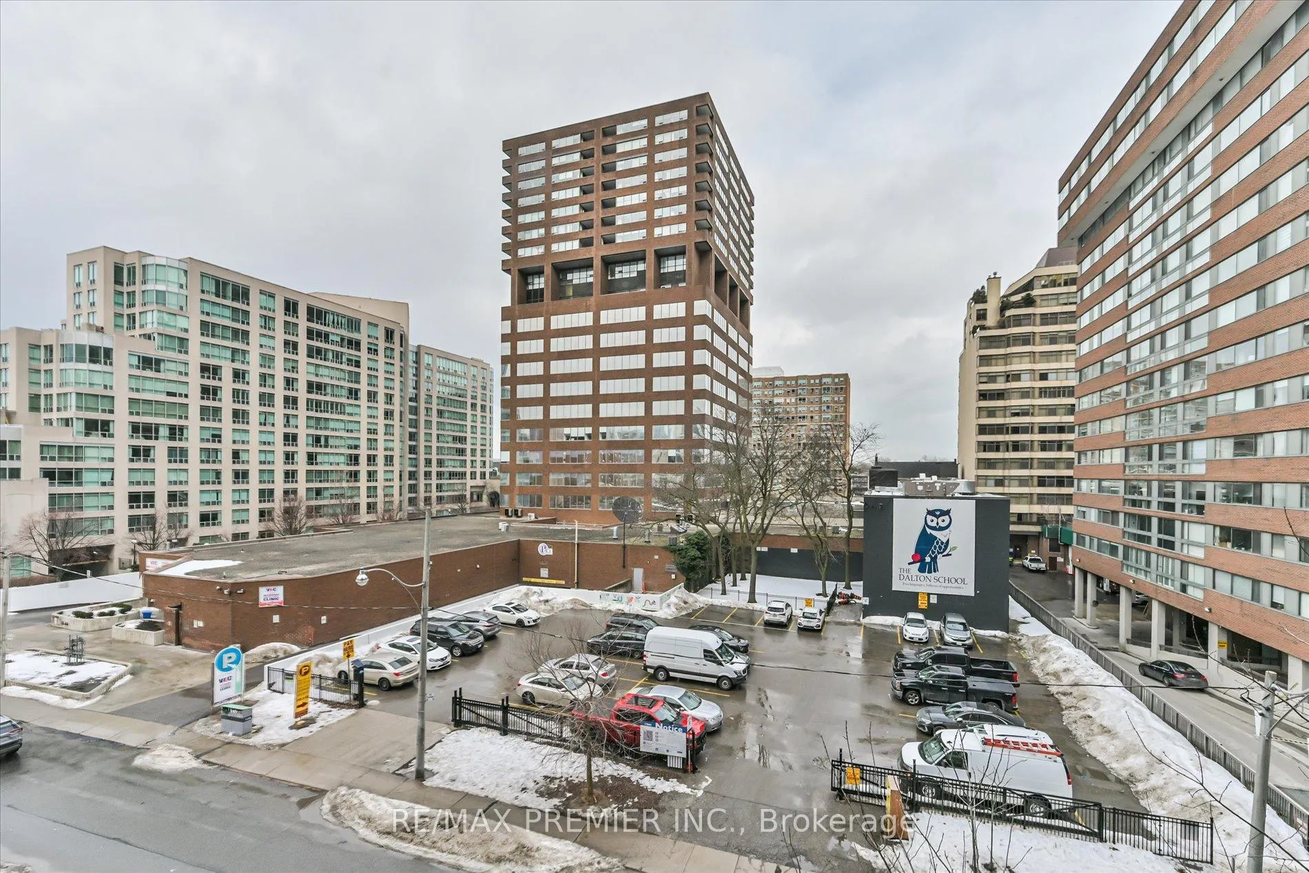 Photo 14 of Unit 407, 32 Davenport Road, Toronto, The Annex — HOMEH