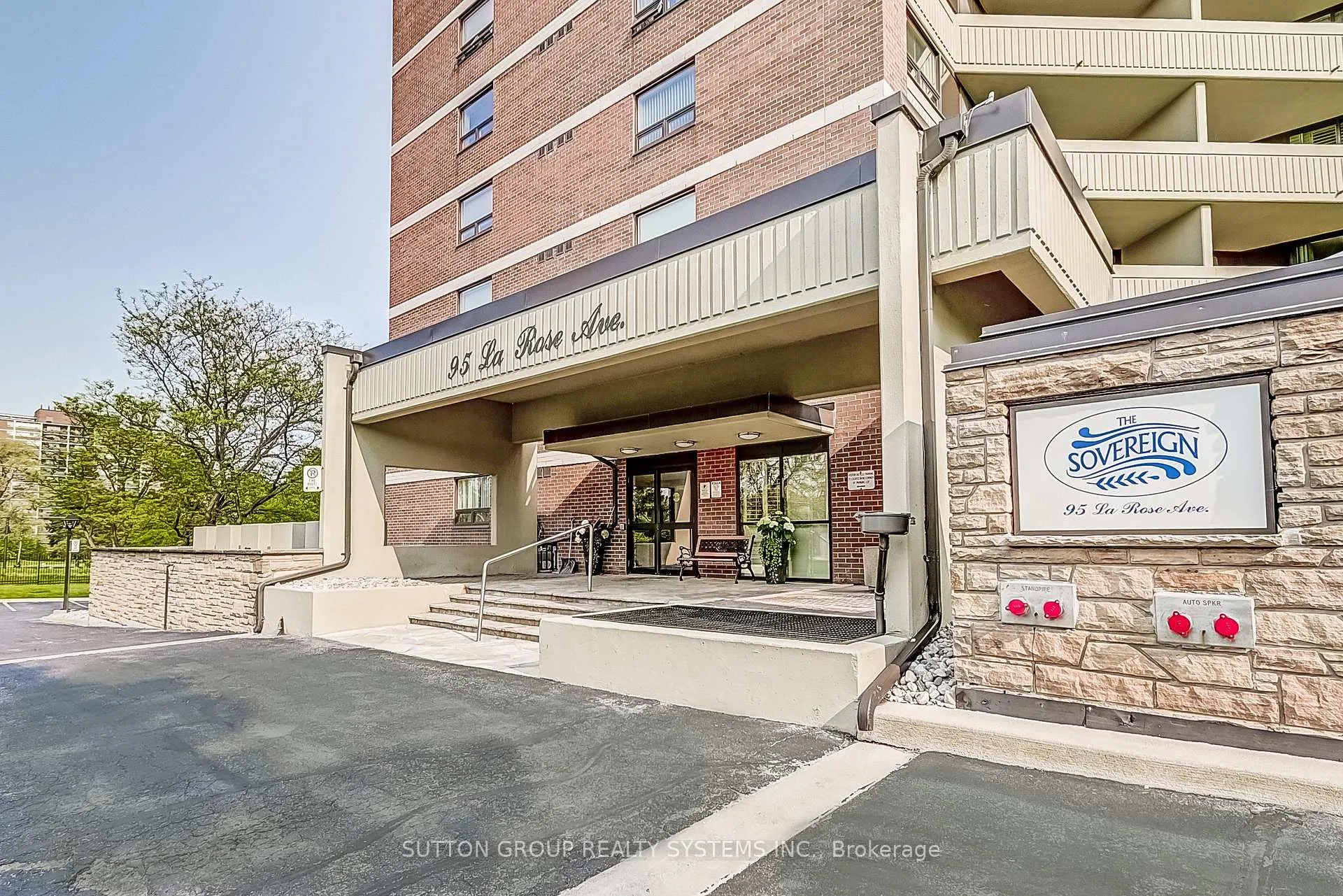 Front of Unit 308, 95 La Rose Avenue